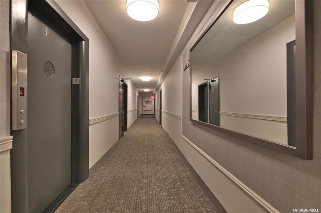 15 Hill Park Avenue # 2-C, Great Neck, NY 11021
