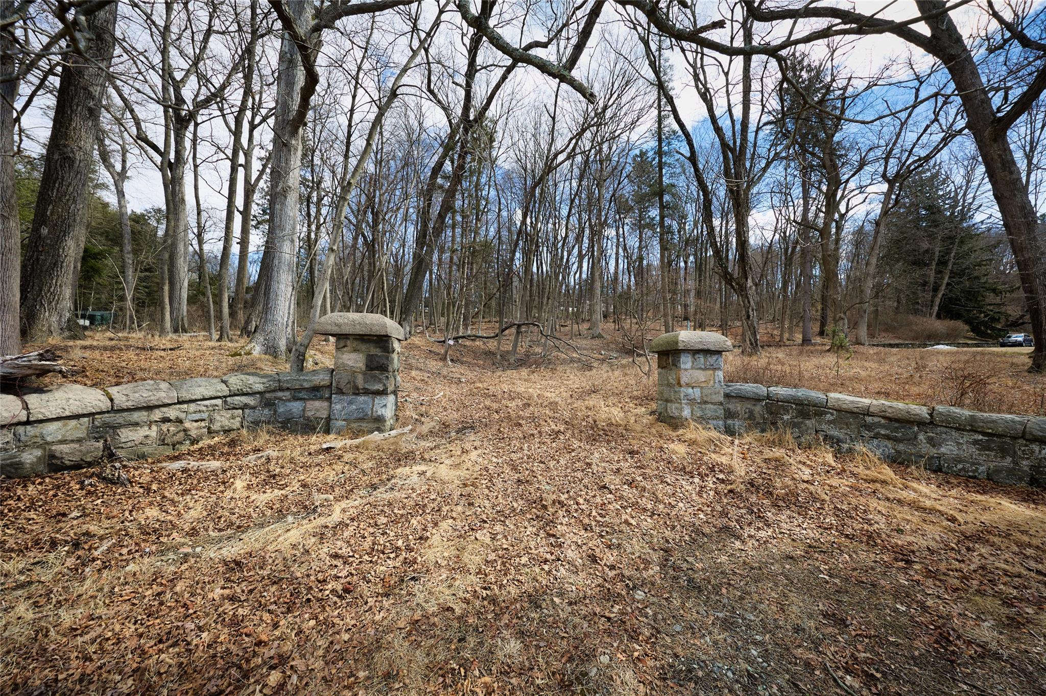 288 Tuxedo Road, Tuxedo Park, NY 10987