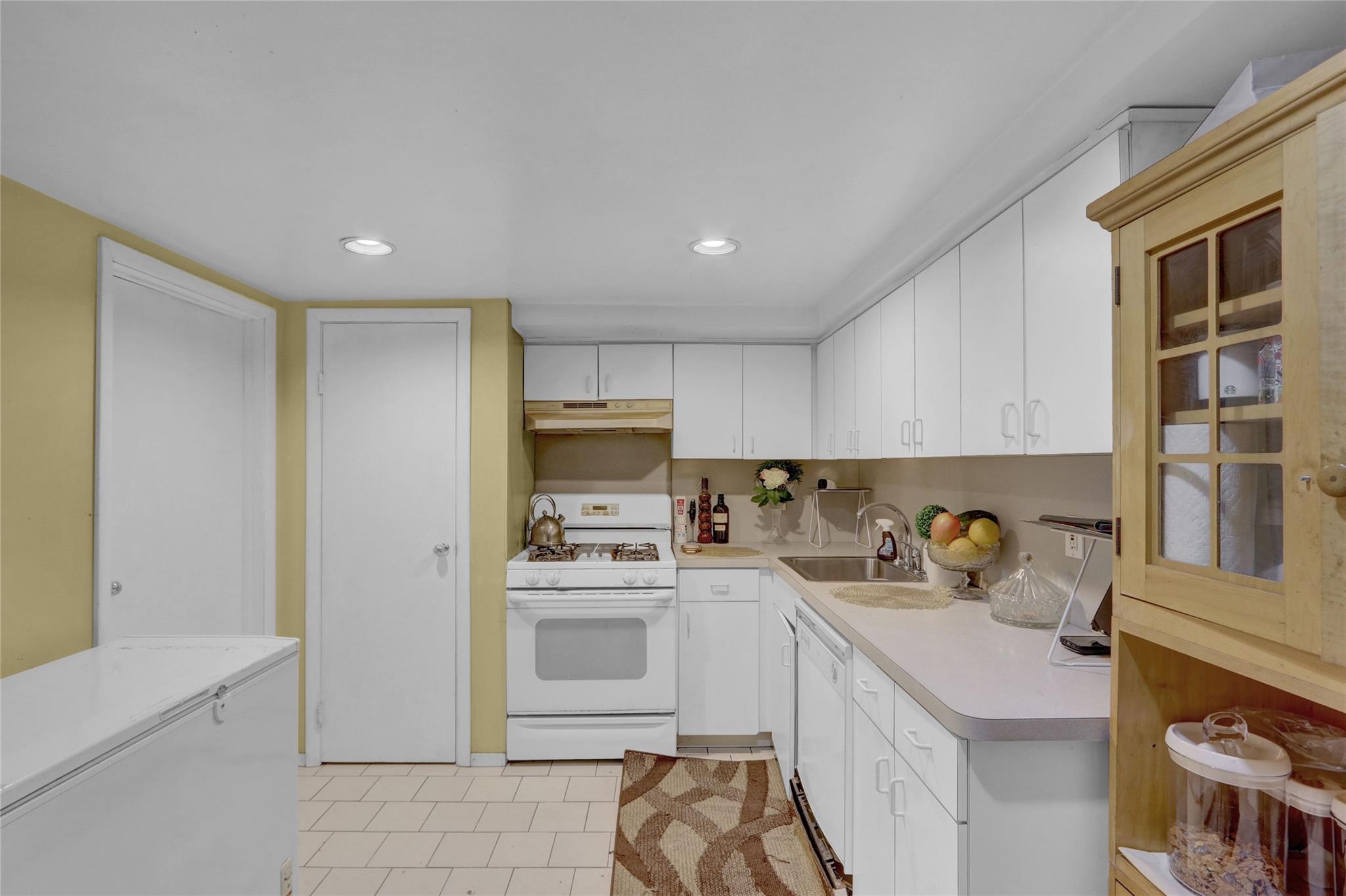 157 Cambridge Drive, Hicksville, NY 11801