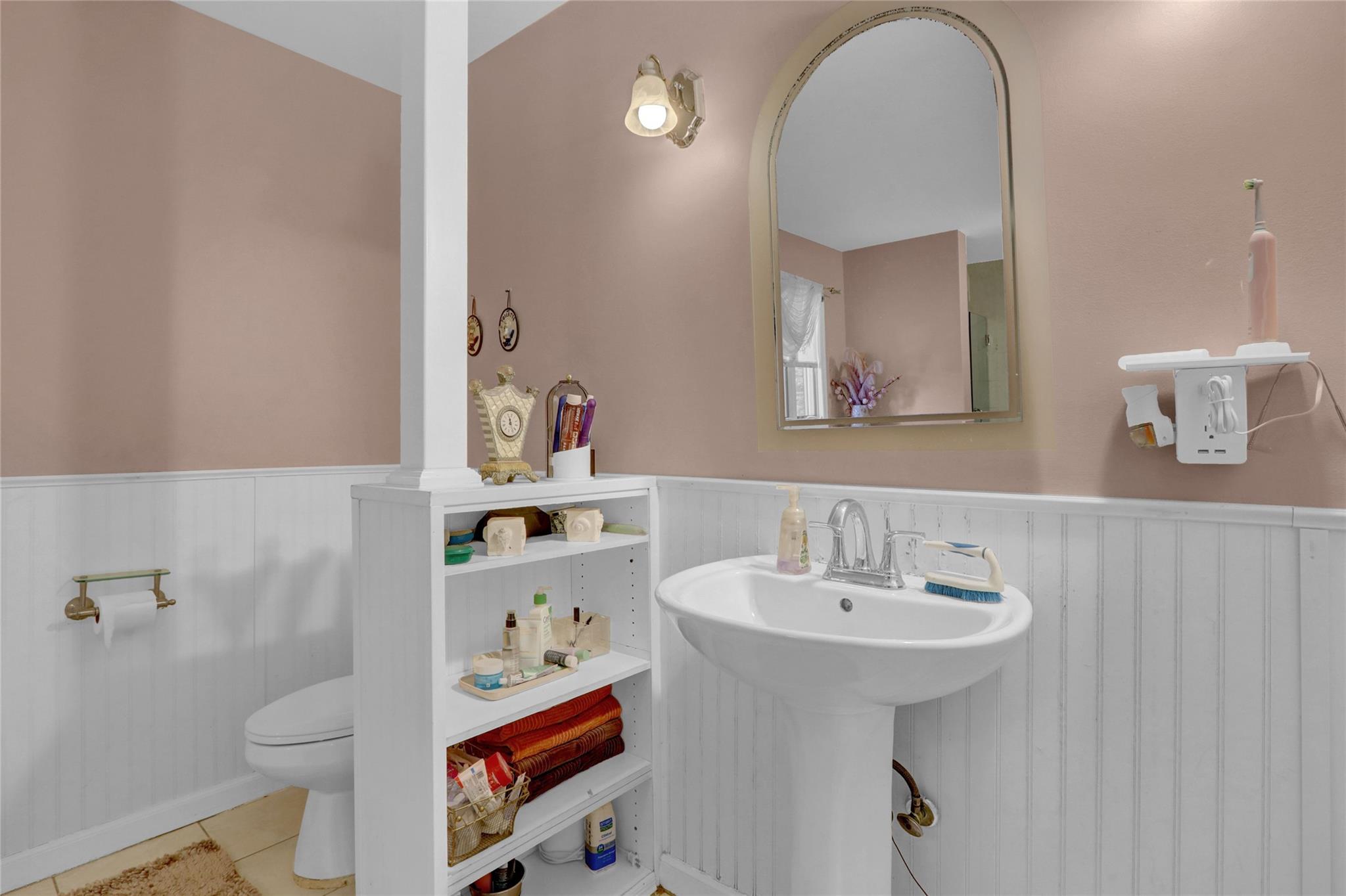 157 Cambridge Drive, Hicksville, NY 11801