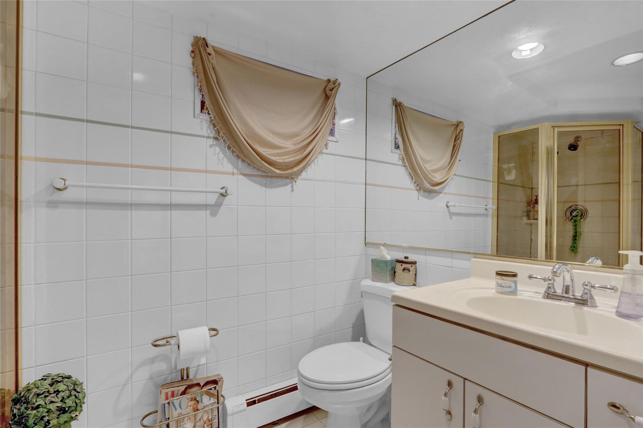 157 Cambridge Drive, Hicksville, NY 11801