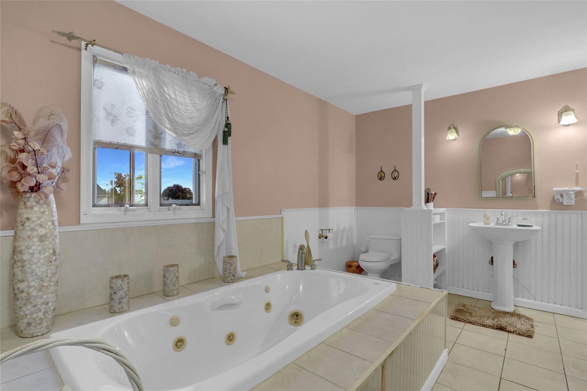 157 Cambridge Drive, Hicksville, NY 11801