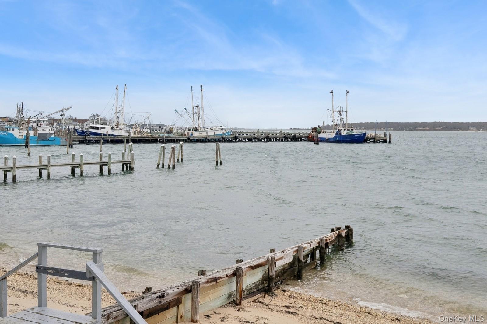 424 4th Street, Greenport, NY 11944