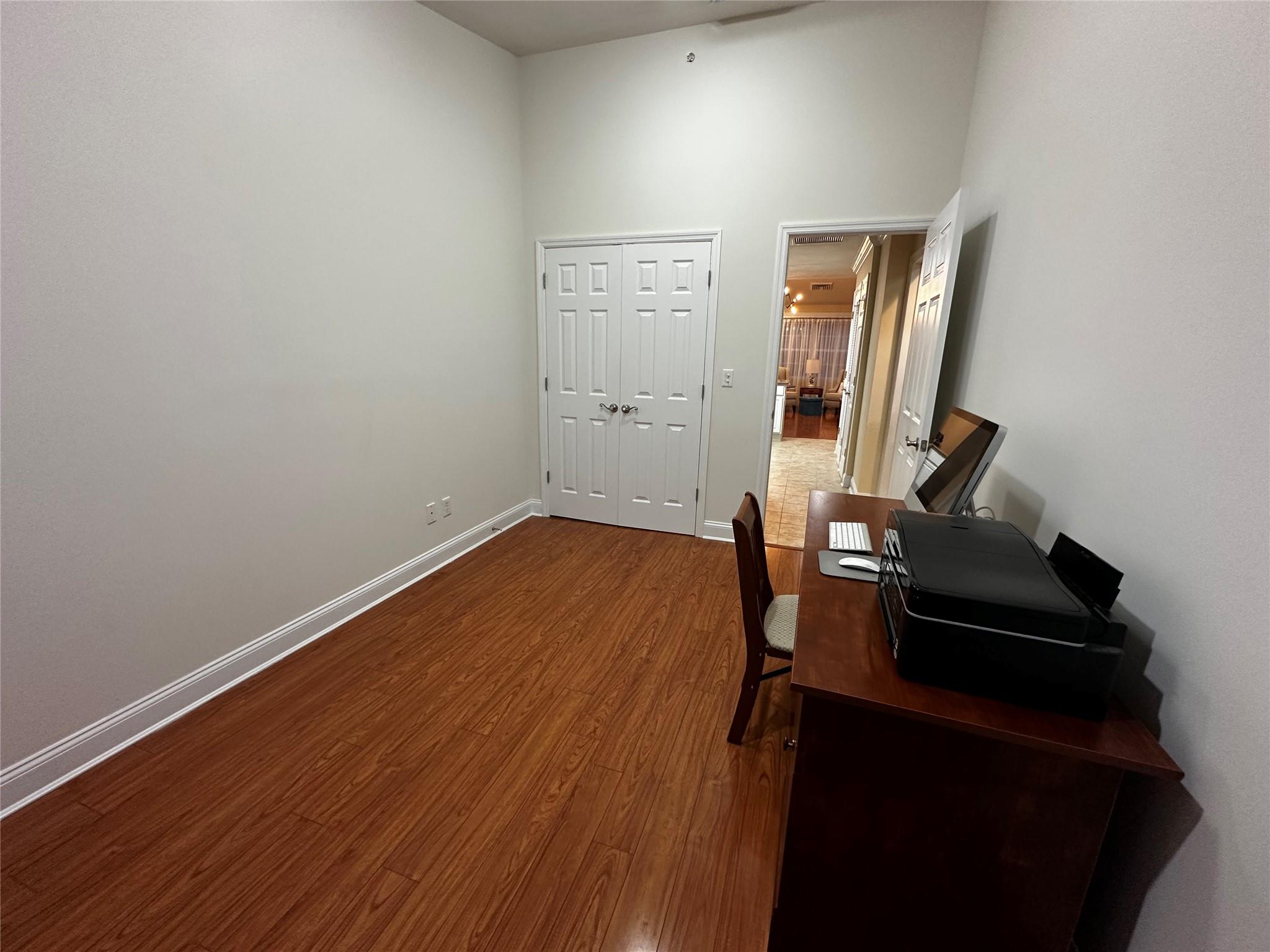 918 Willow Lane, Valley Stream, NY 11580