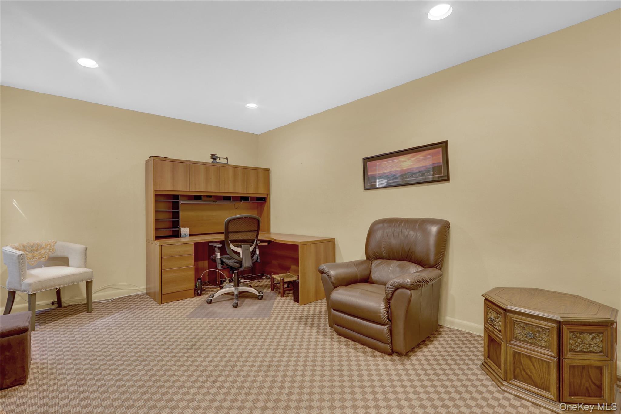 120 Morris Avenue # B17, Rockville Centre, NY 11570