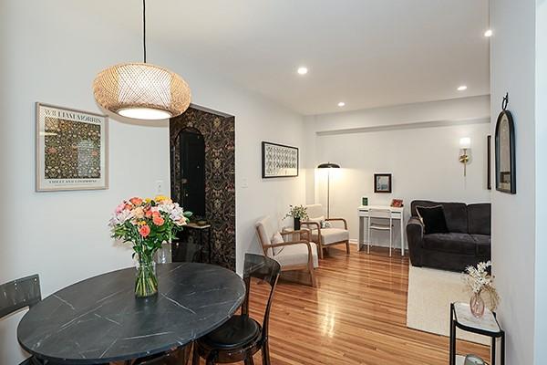 2 Edwards Street # 3 B, Roslyn Heights, NY 11577