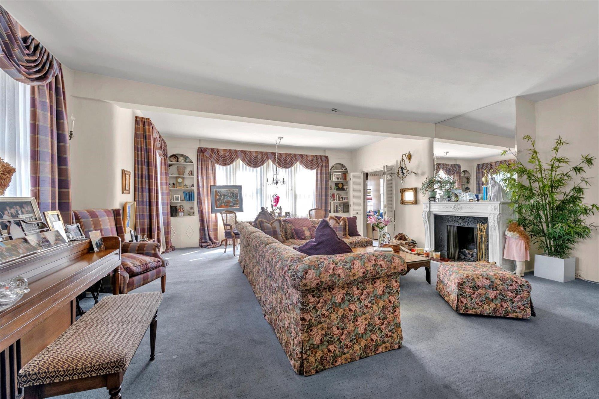 9 Lotus Street, Cedarhurst, NY 11516