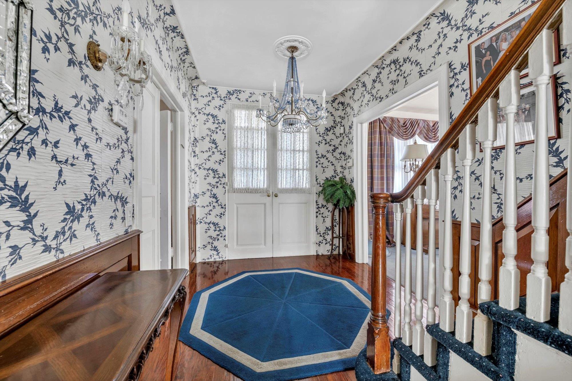9 Lotus Street, Cedarhurst, NY 11516