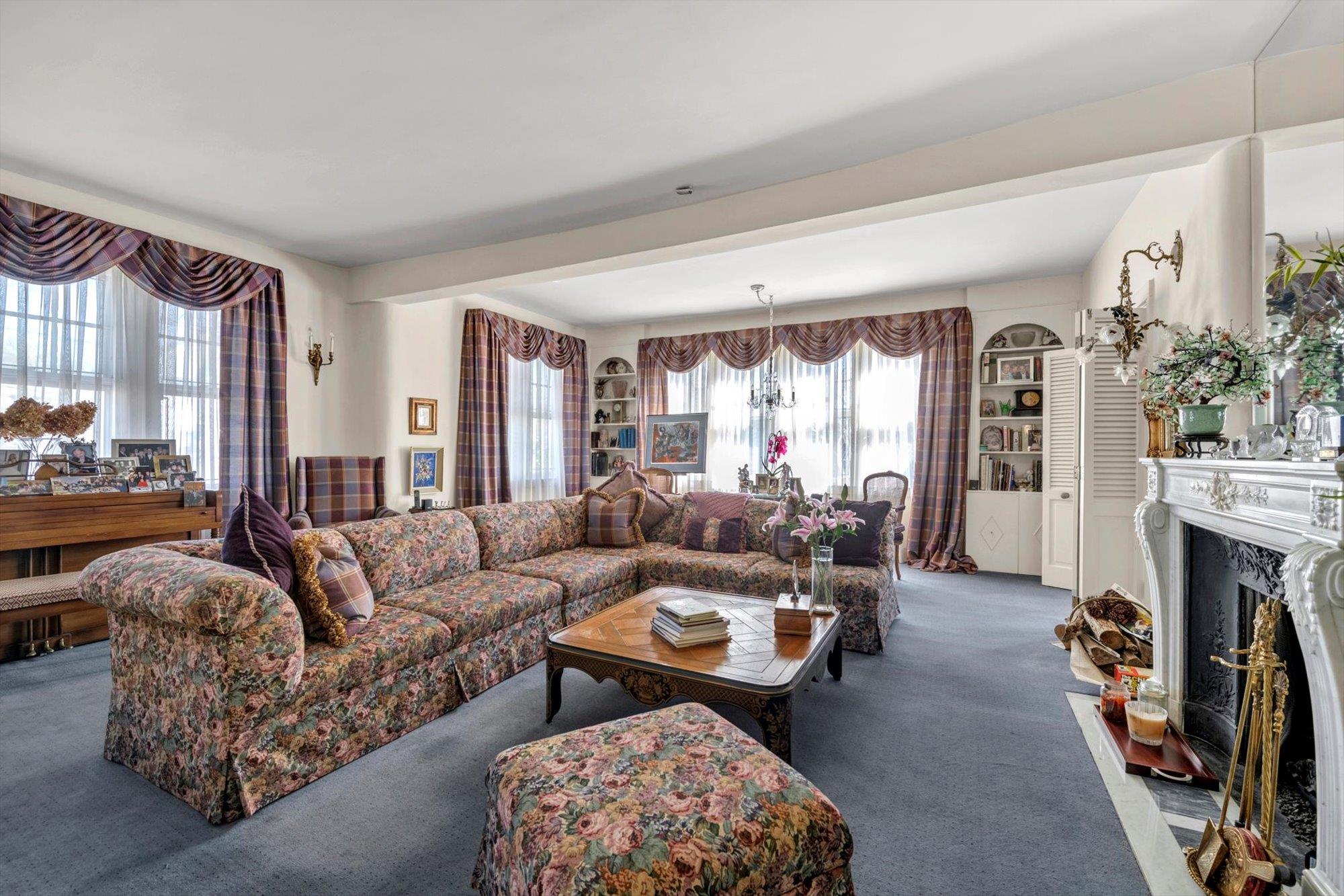 9 Lotus Street, Cedarhurst, NY 11516