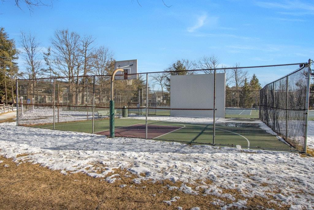 18 Eagle Ridge Way, Nanuet, NY 10954