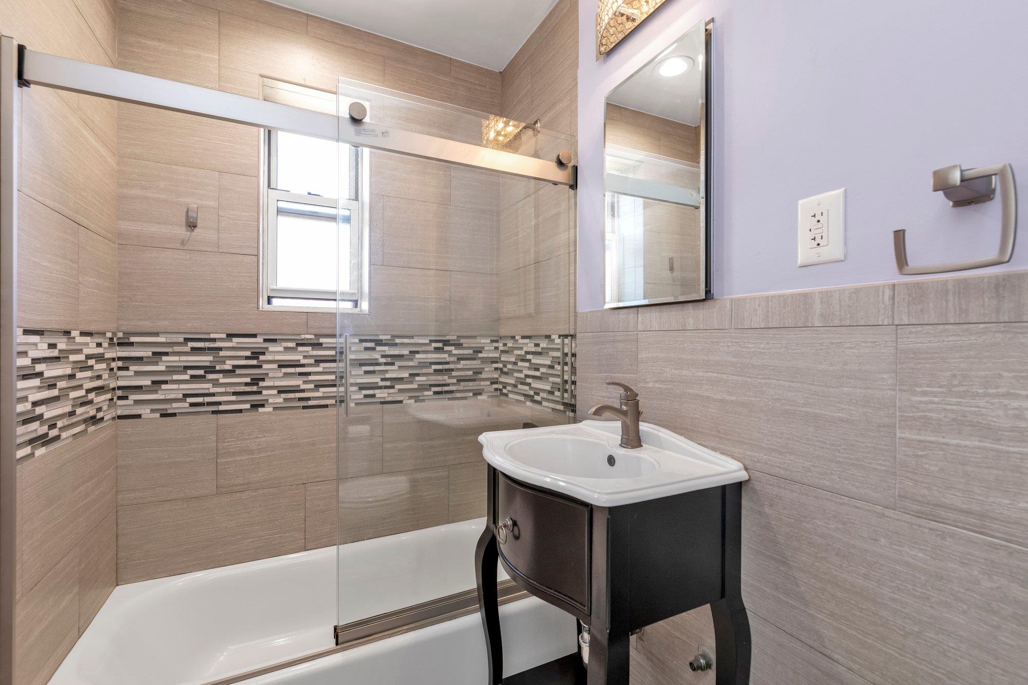 30-81 54th Street # 4B, Woodside, NY 11377