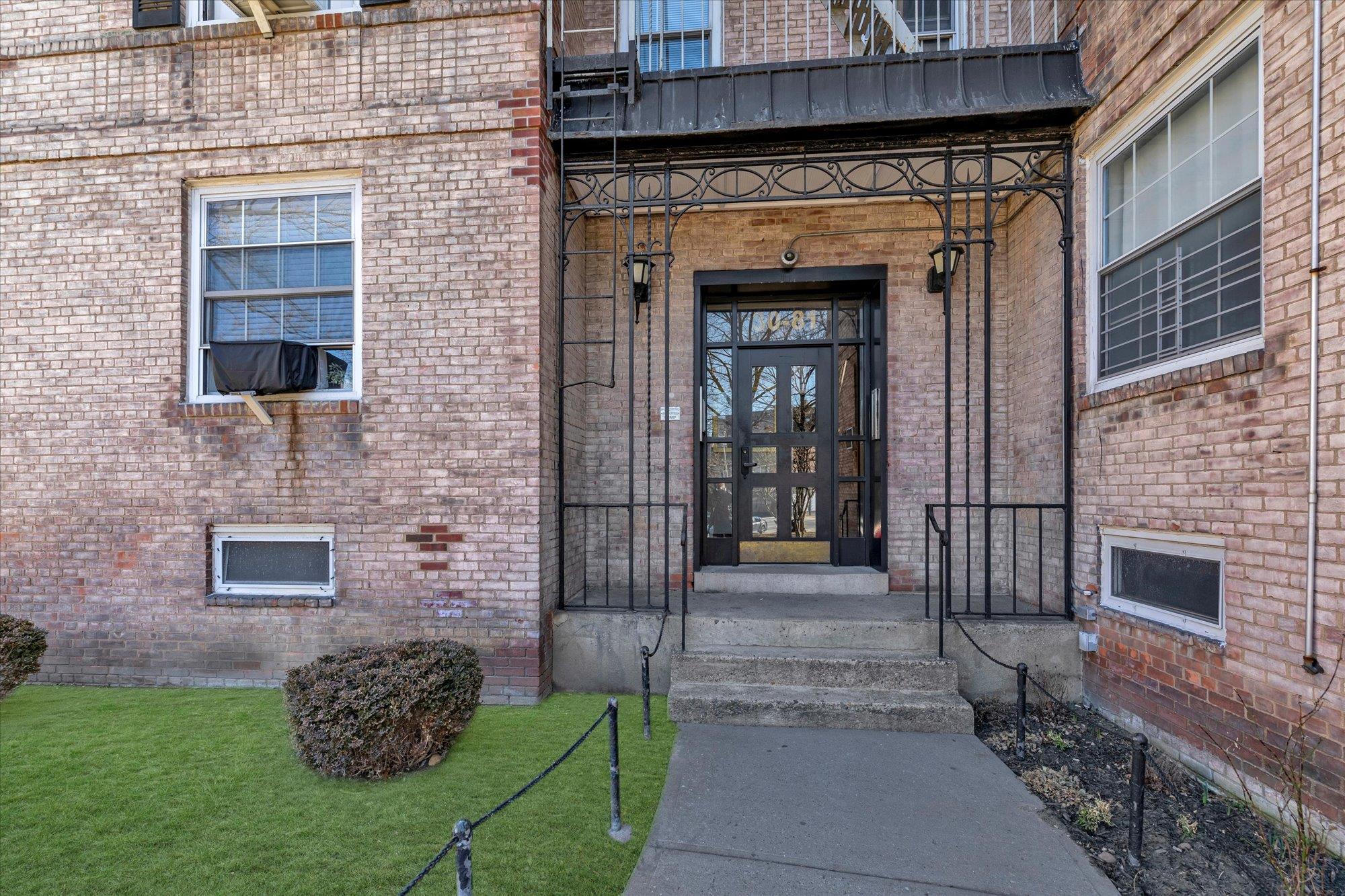 30-81 54th Street # 4B, Woodside, NY 11377