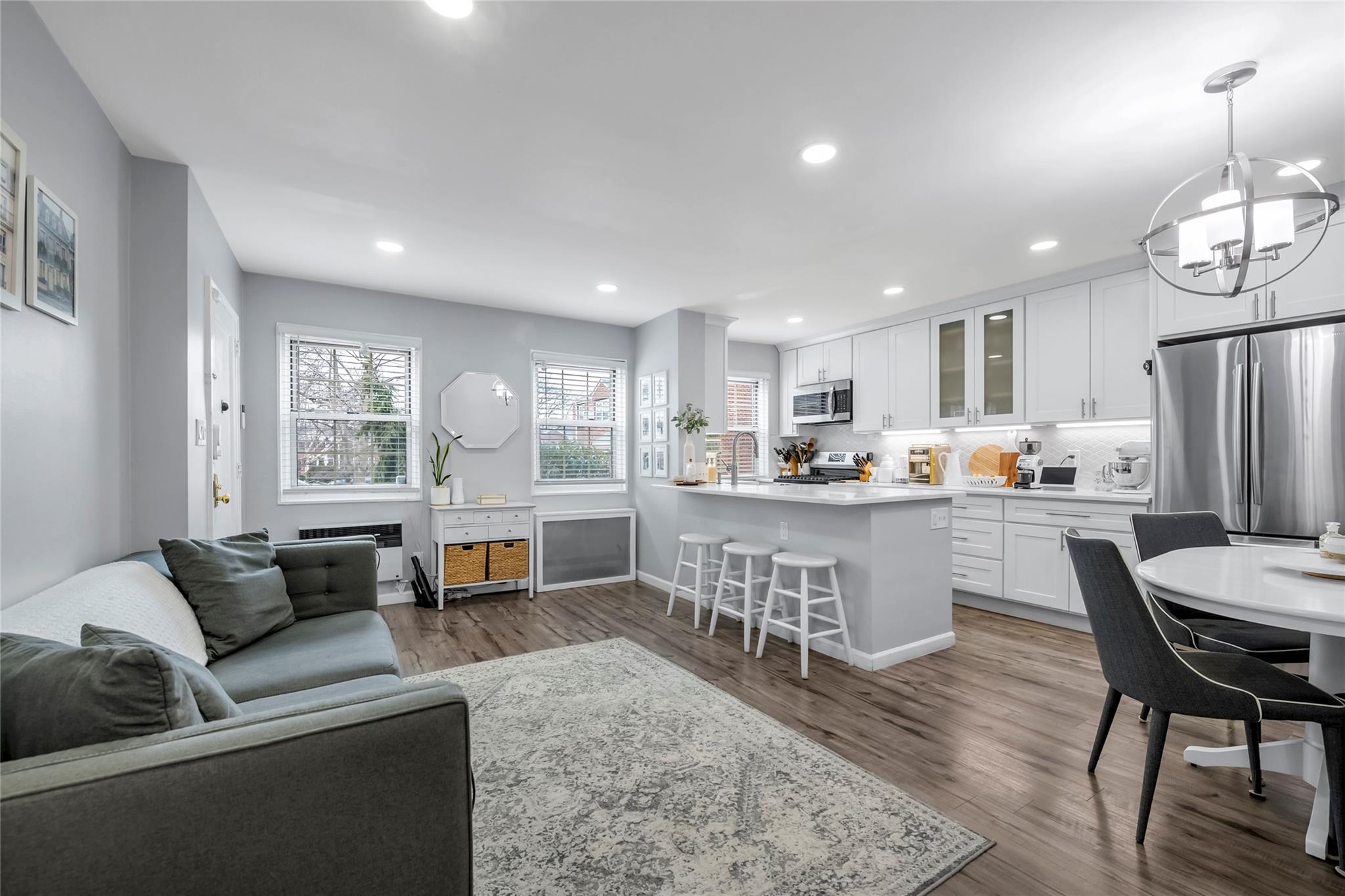 69-29 213 Street # A, Bayside, NY 11364