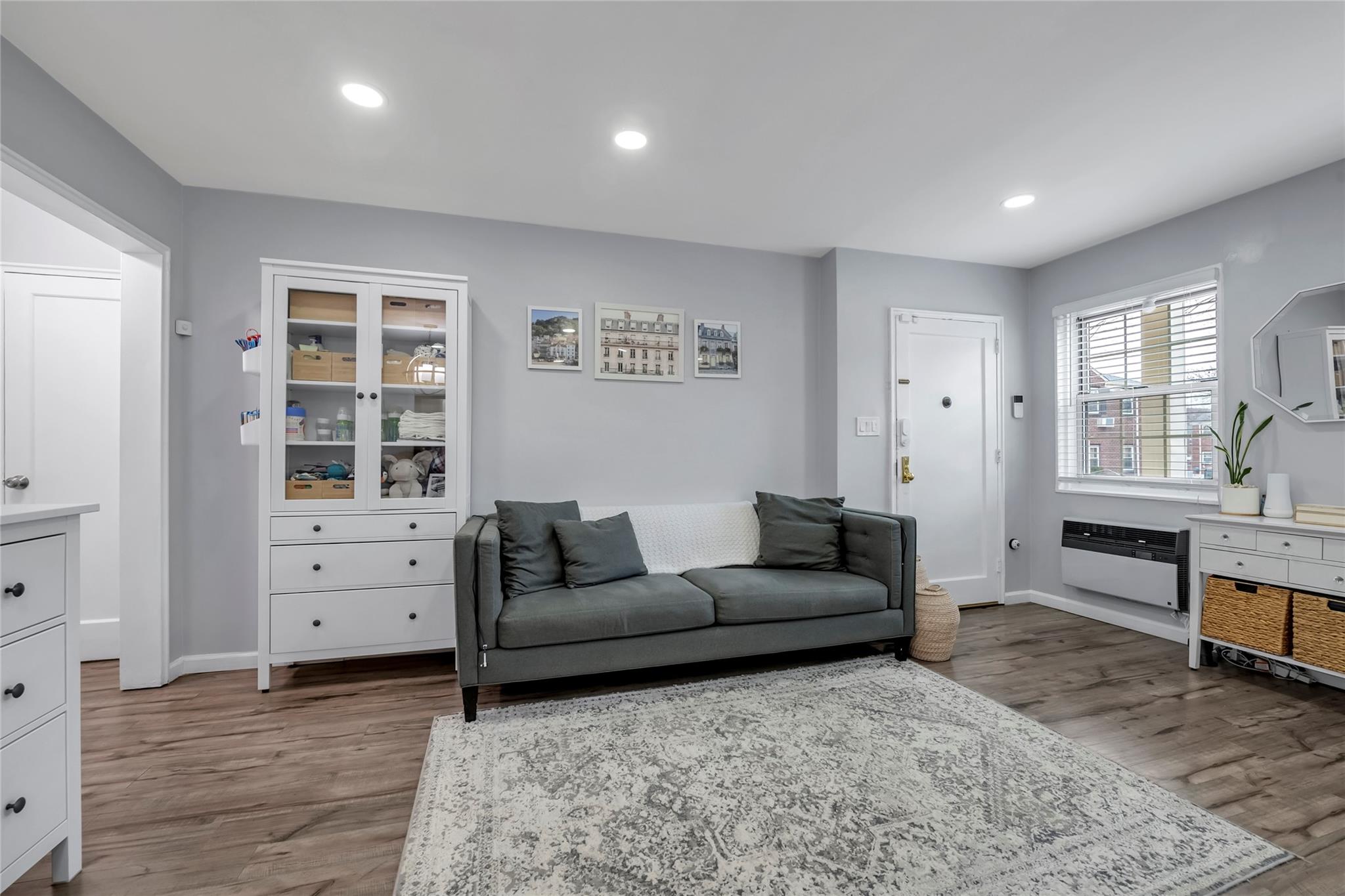 69-29 213 Street # A, Bayside, NY 11364