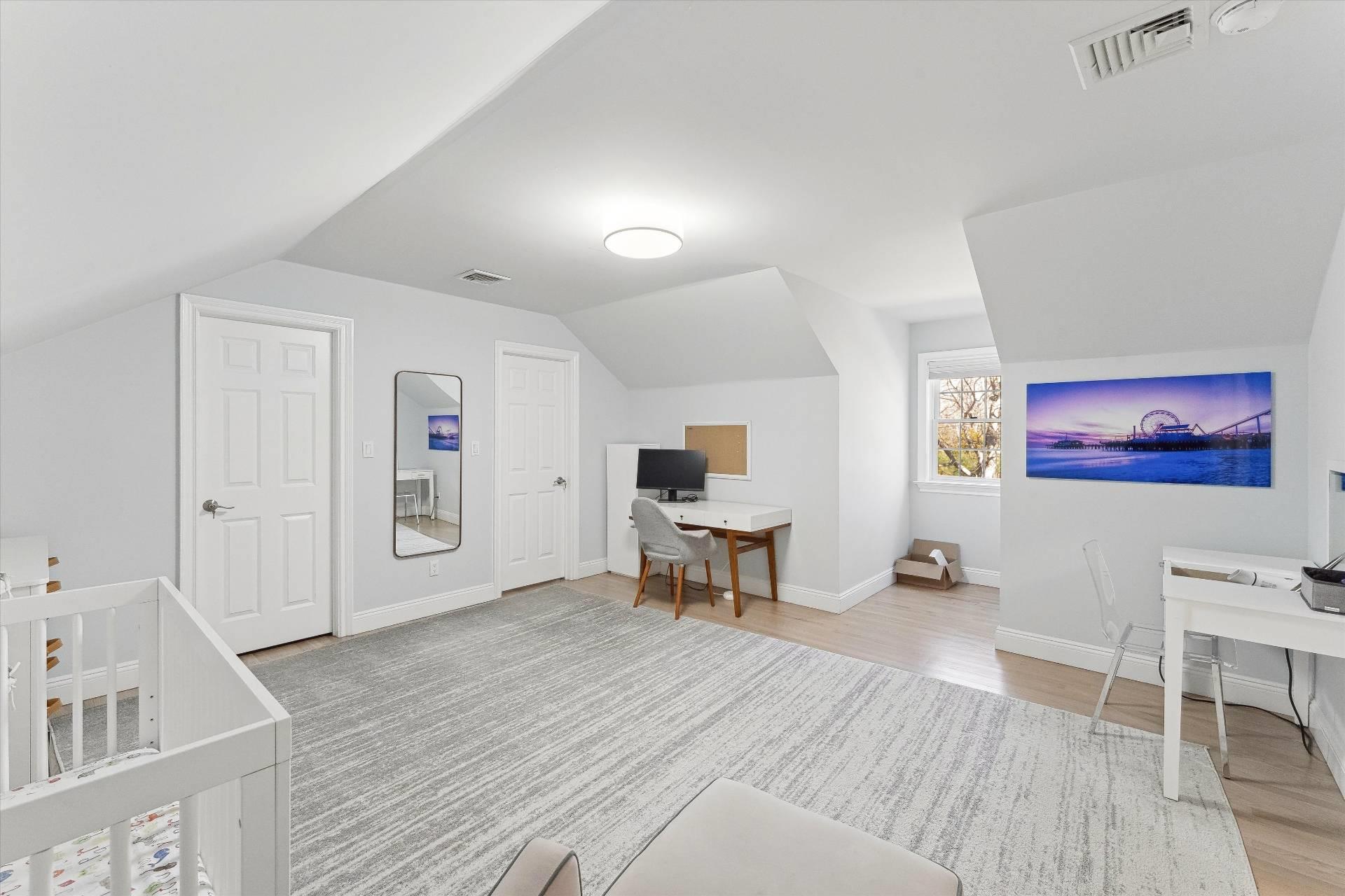 50 Old Meeting House Road, Quogue, NY 11959