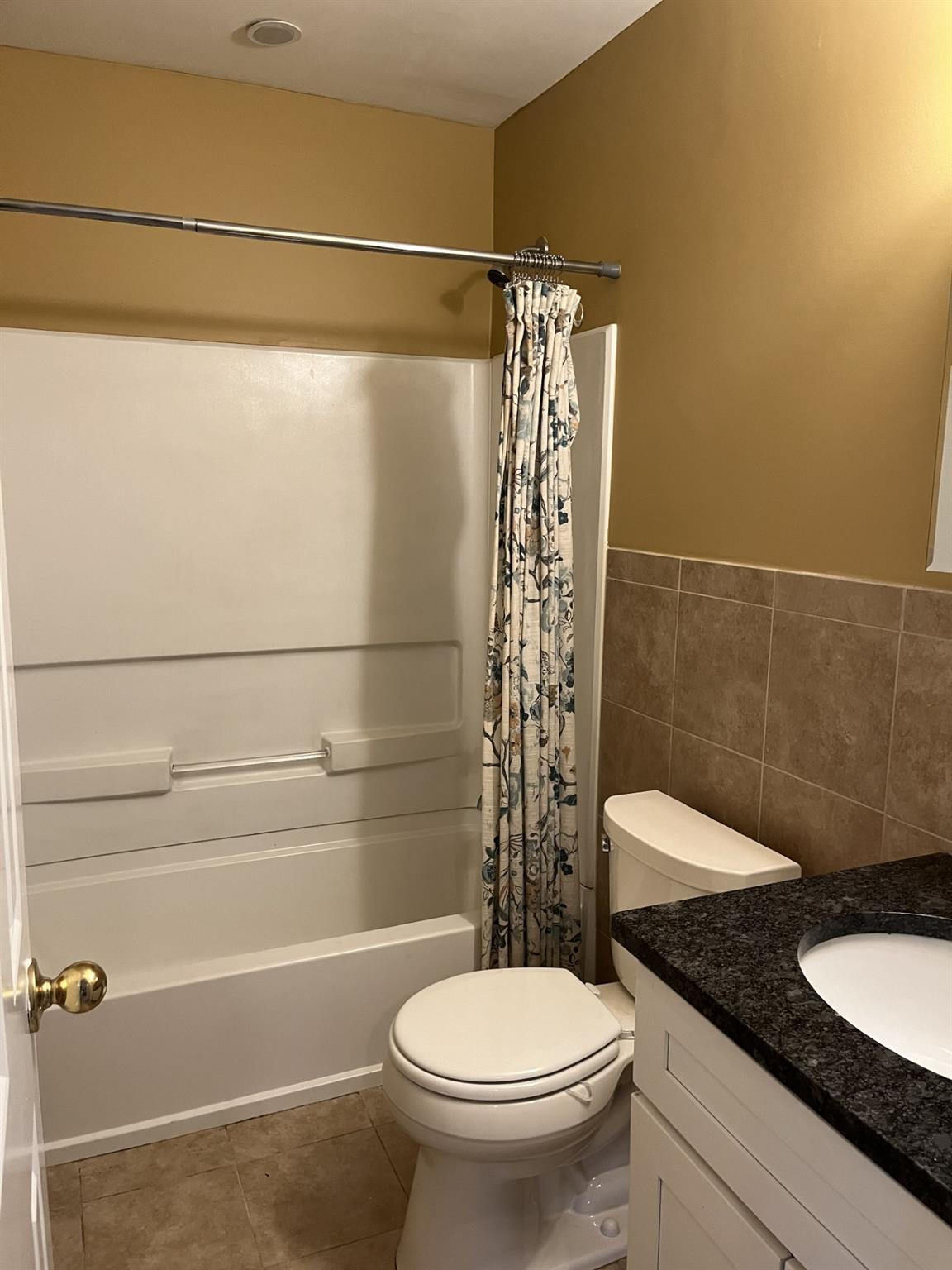 62 Oak Street, Westhampton Beach, NY 11978