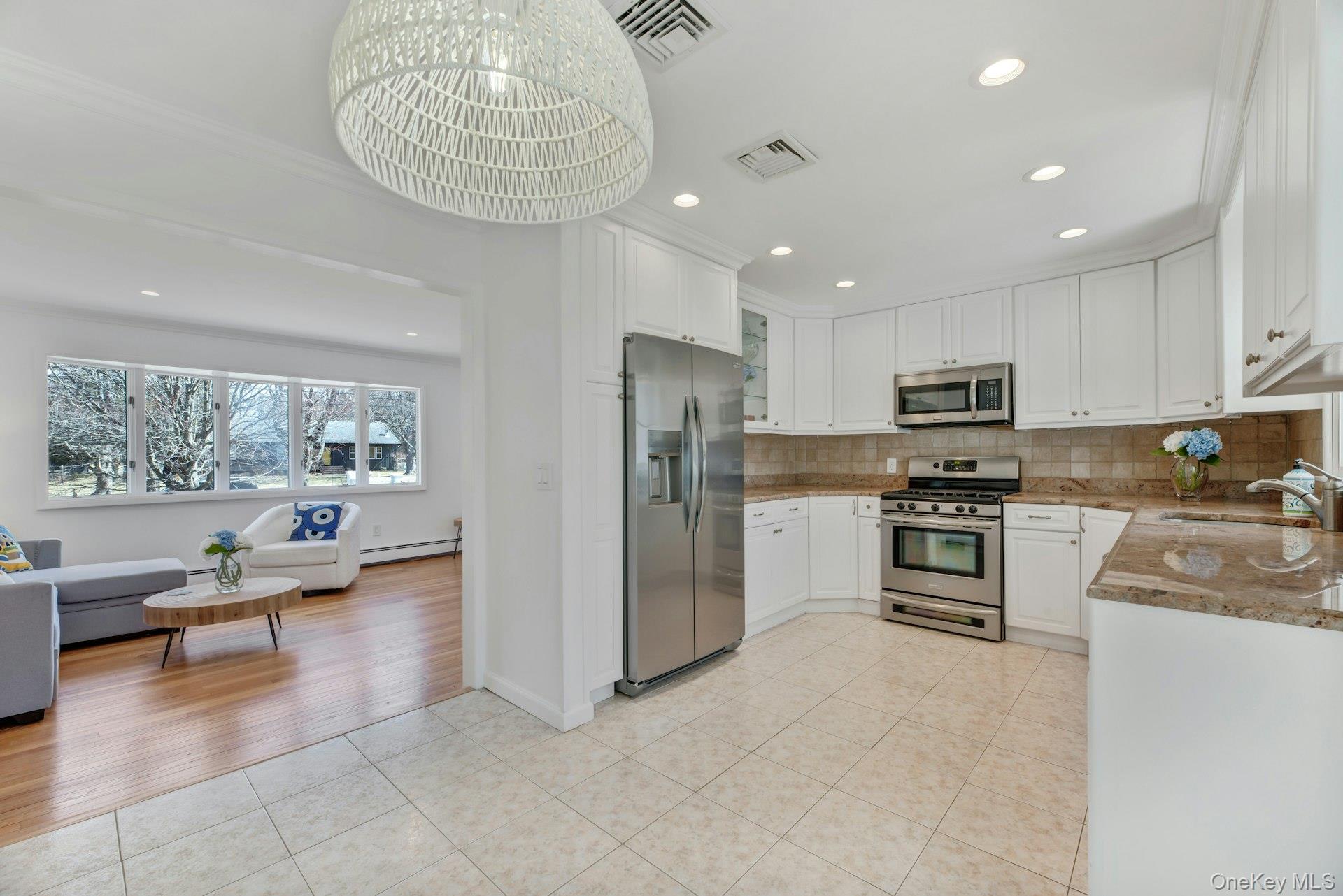 4645 Rocky Point Road, East Marion, NY 11939