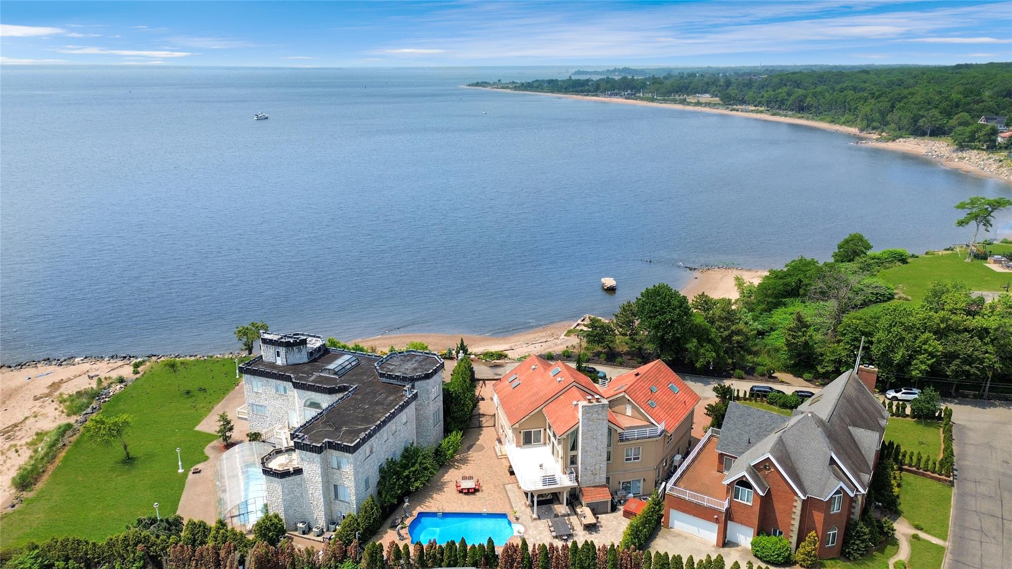 545 Arbutus Ave, Staten Island, NY, Staten Island, NY 10312