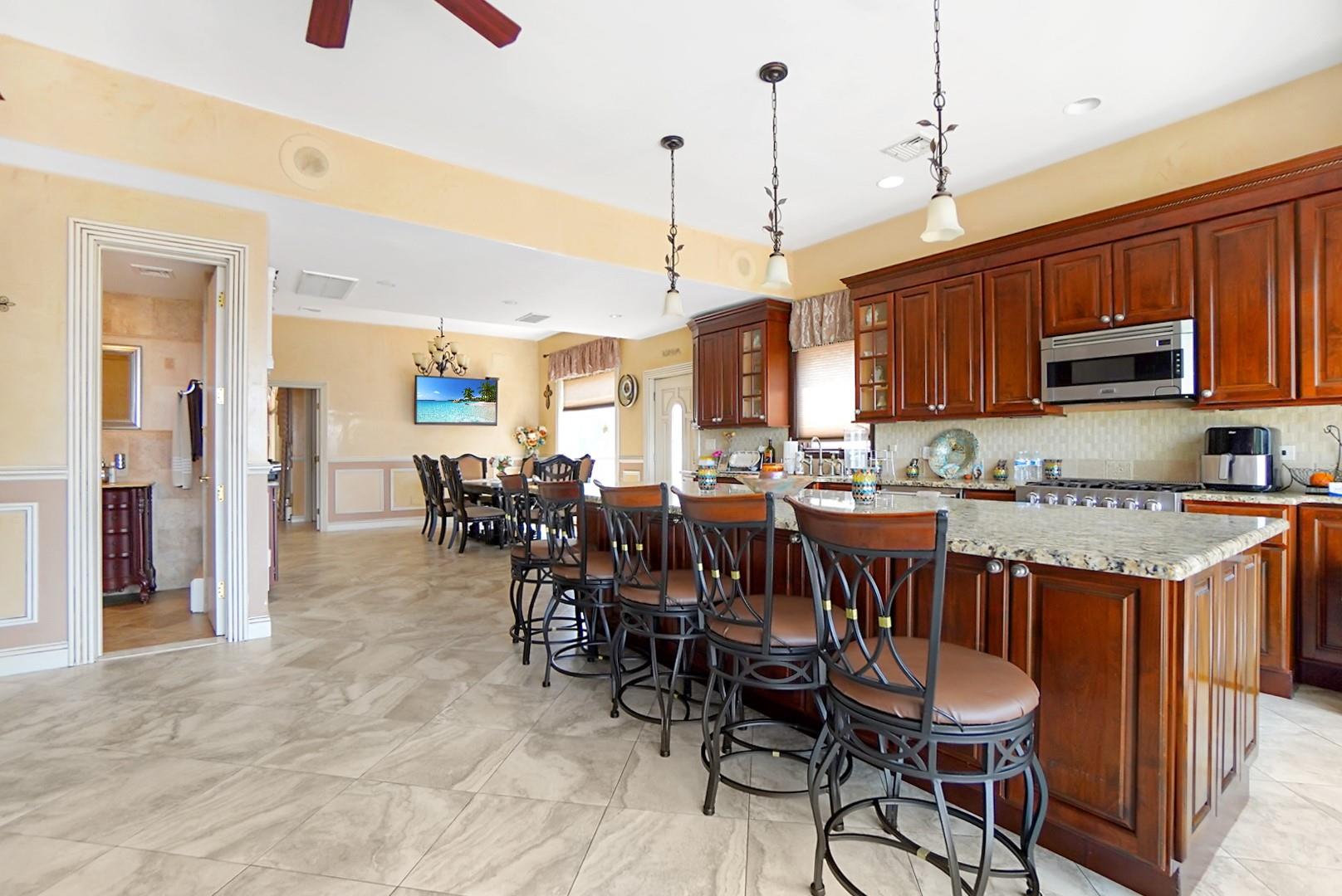 545 Arbutus Ave, Staten Island, NY, Staten Island, NY 10312