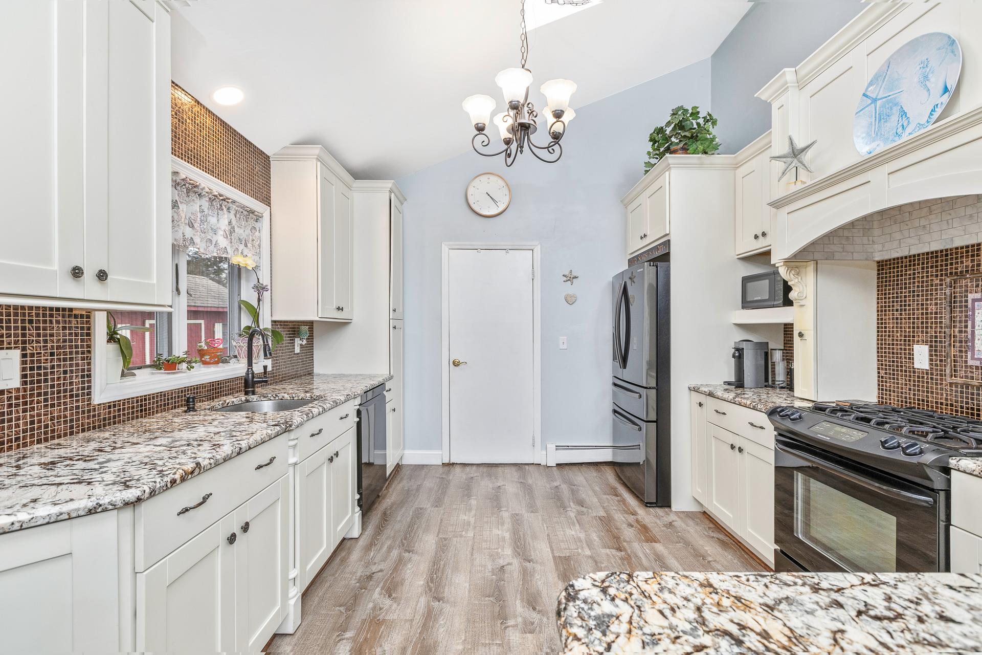 265 Bridgeport Avenue, Medford, NY 11763