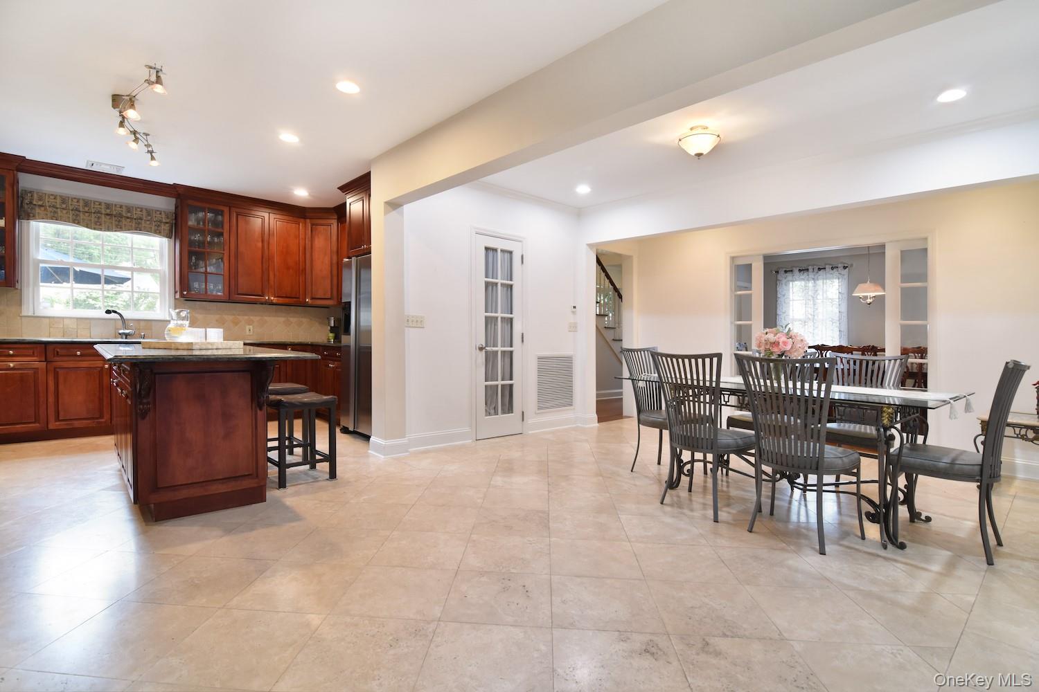 6 Hazen Street, Pelham, NY 10803