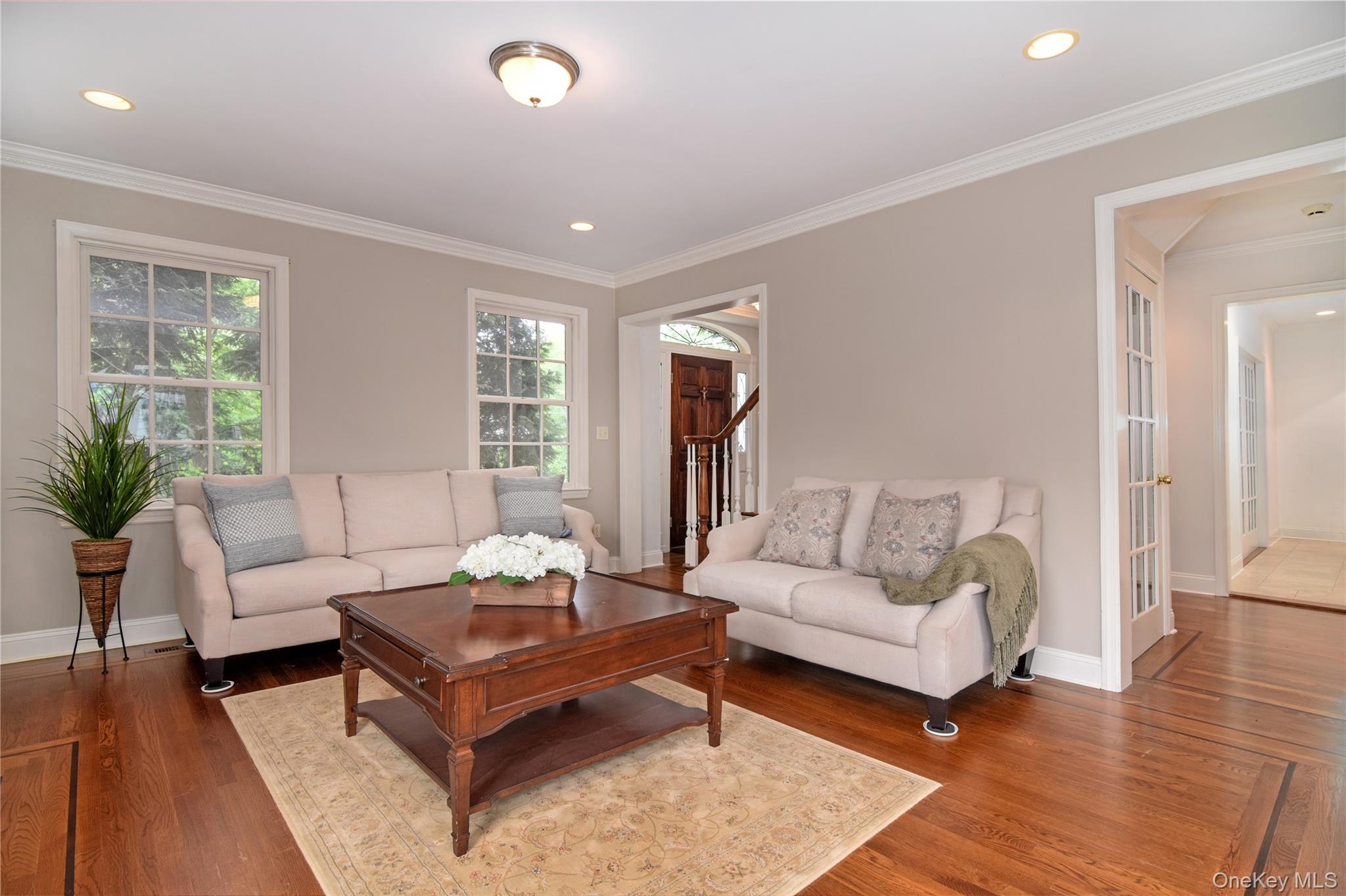 6 Hazen Street, Pelham, NY 10803