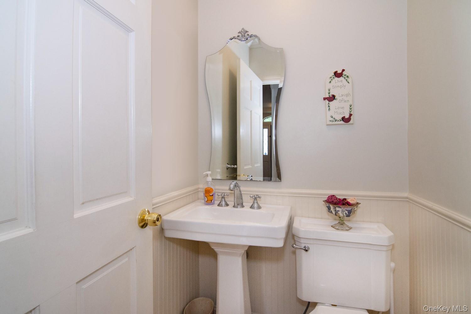 6 Hazen Street, Pelham, NY 10803