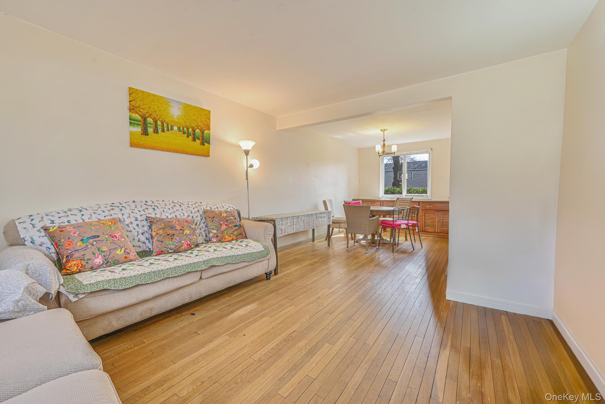 216-06 68 Avenue # 28-05 9, Oakland Gardens, NY 11364