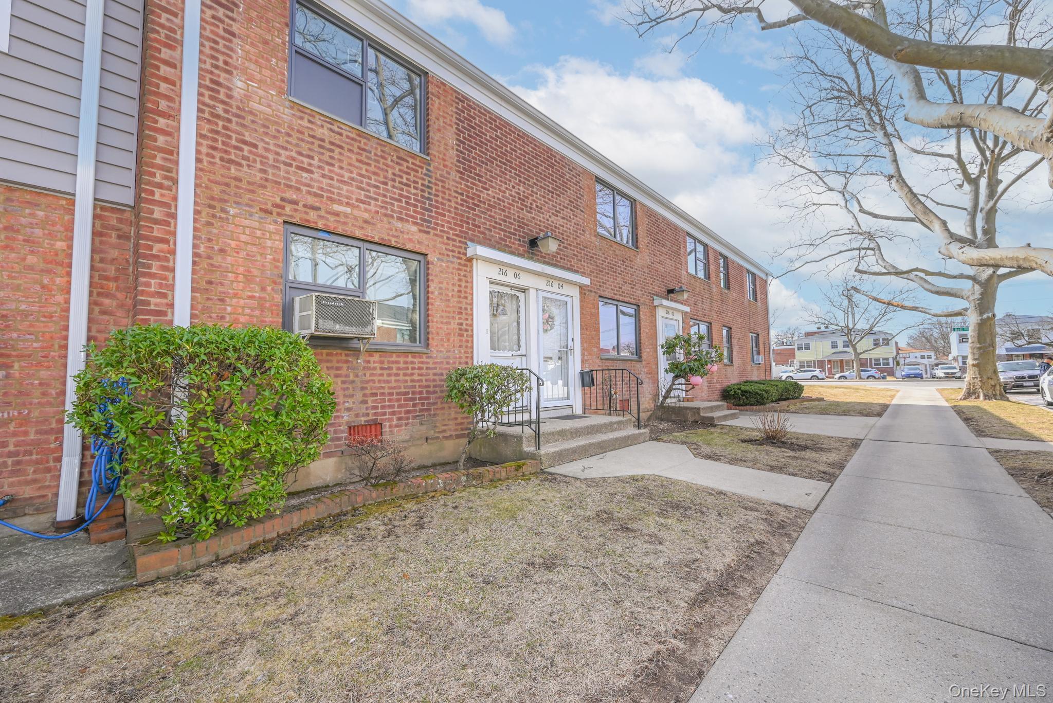 216-06 68 Avenue # 28-05 9, Oakland Gardens, NY 11364