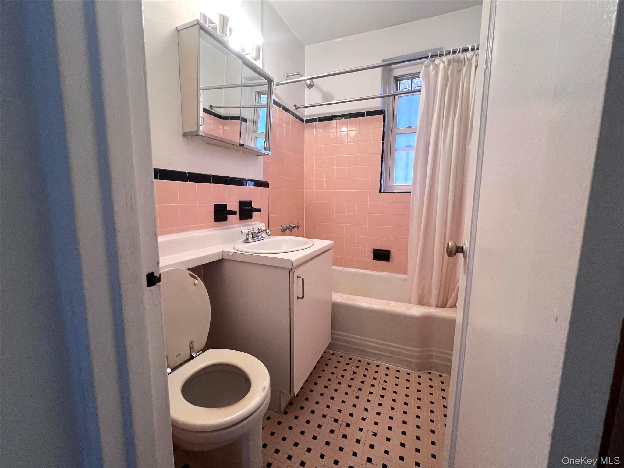 2090 Barnes Avenue # 2H, Bronx, NY 10462