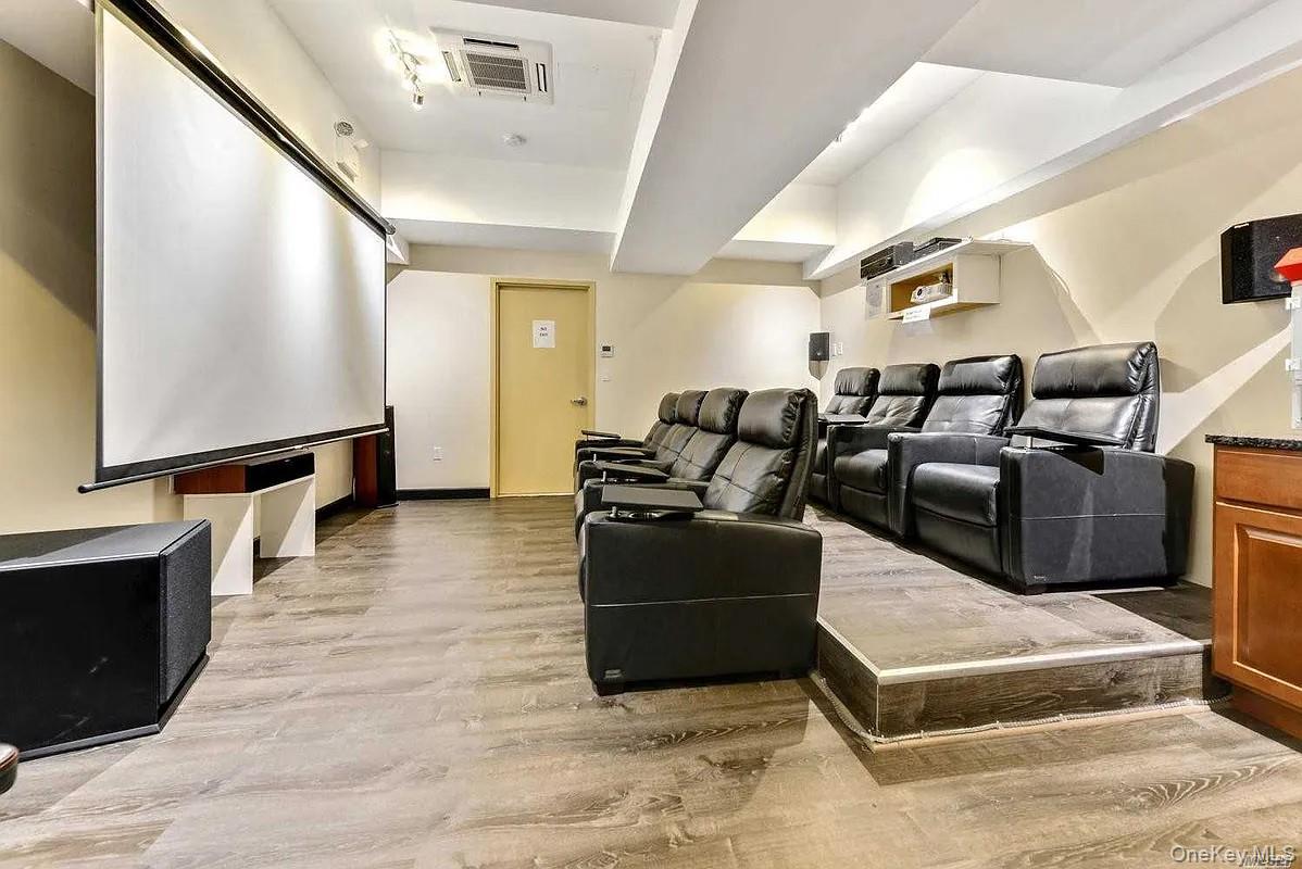 118-17 Union Turnpike # 5D, Forest Hills, NY 11375