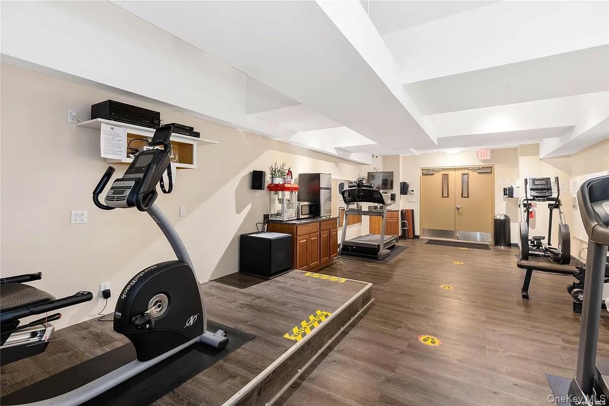 118-17 Union Turnpike # 5D, Forest Hills, NY 11375