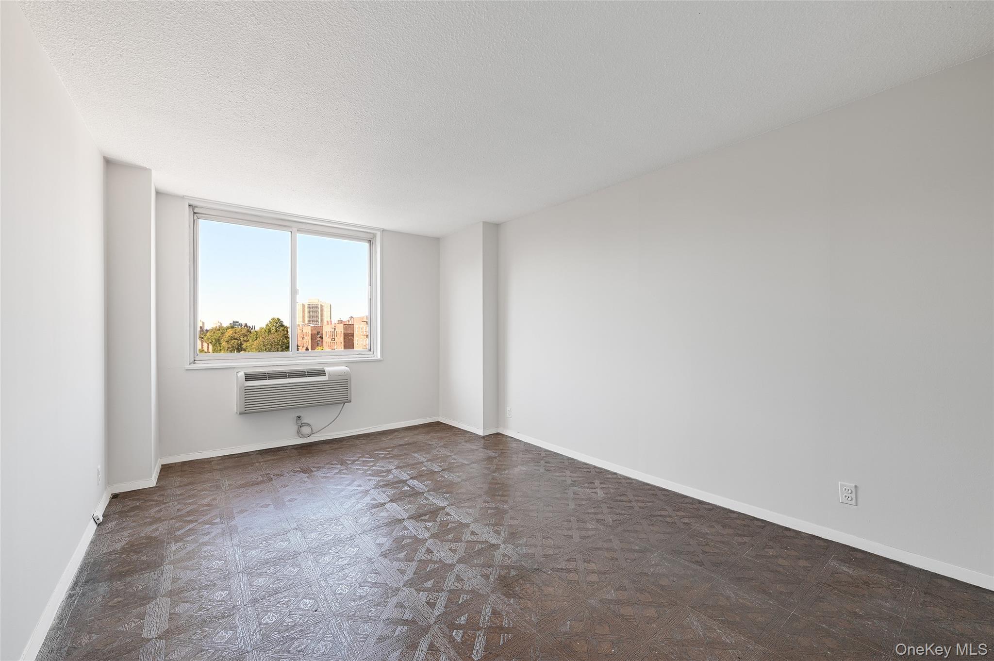 118-17 Union Turnpike # 5D, Forest Hills, NY 11375