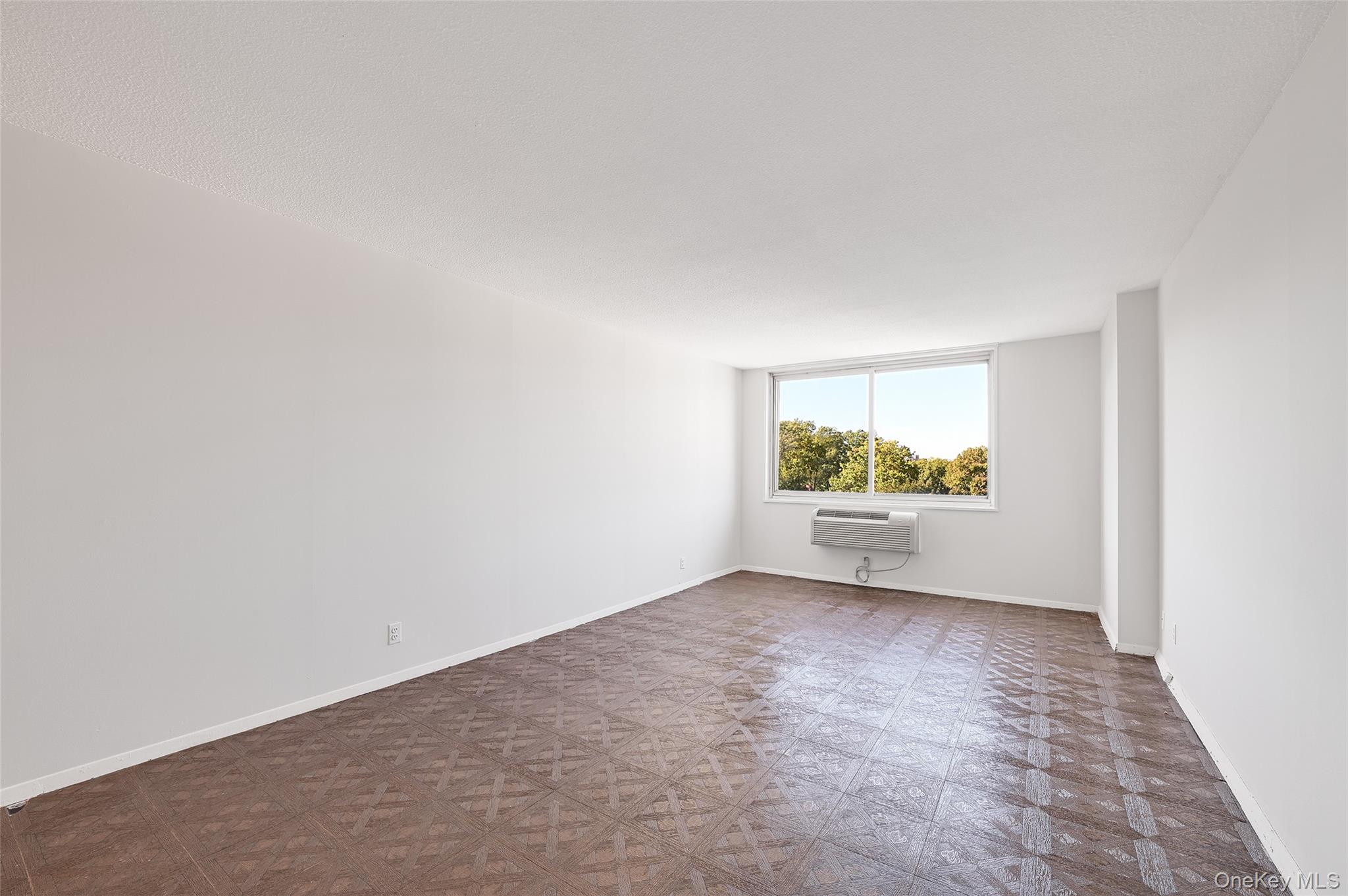 118-17 Union Turnpike # 5D, Forest Hills, NY 11375