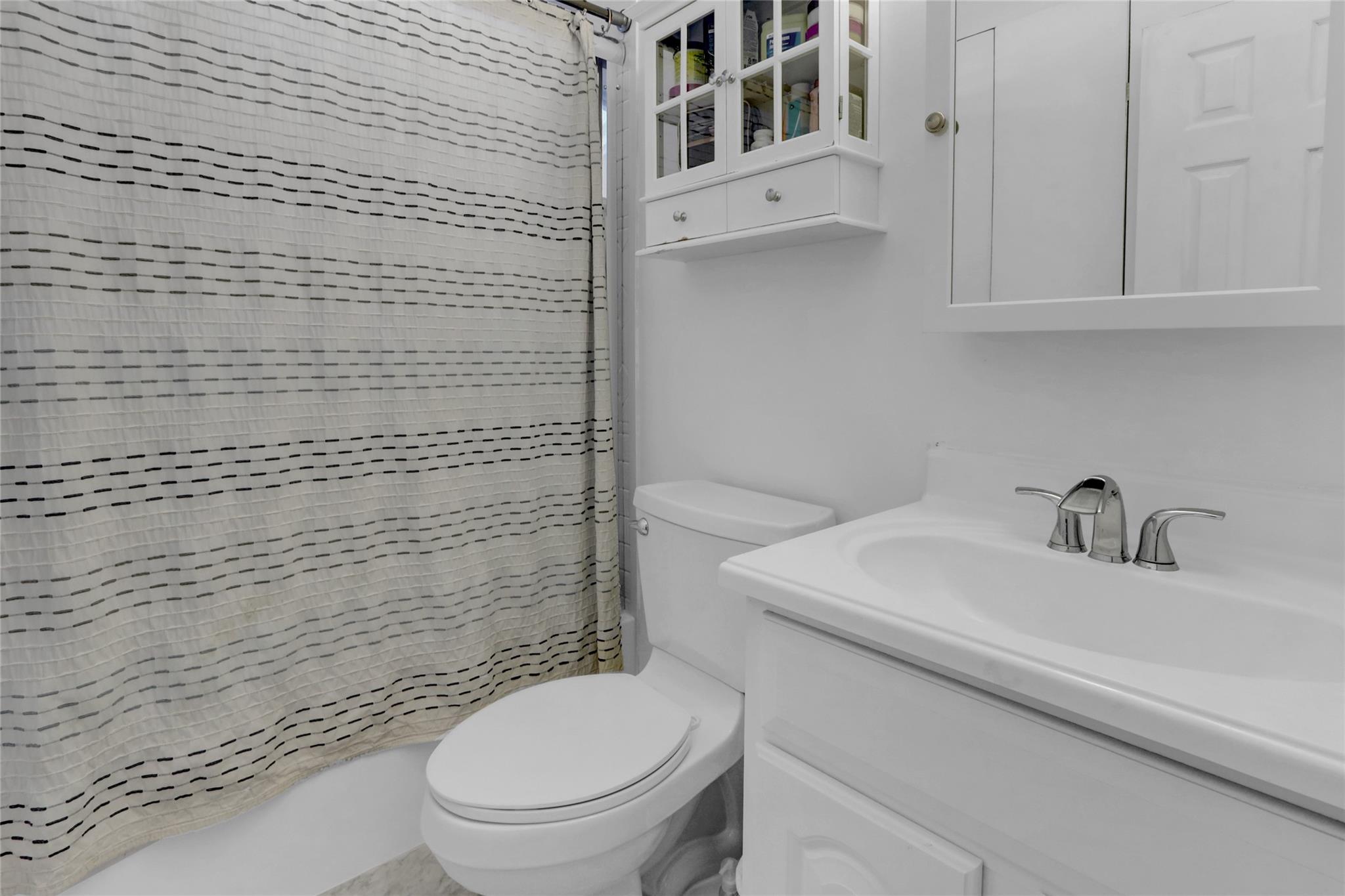 155 Throop Street, West Babylon, NY 11704