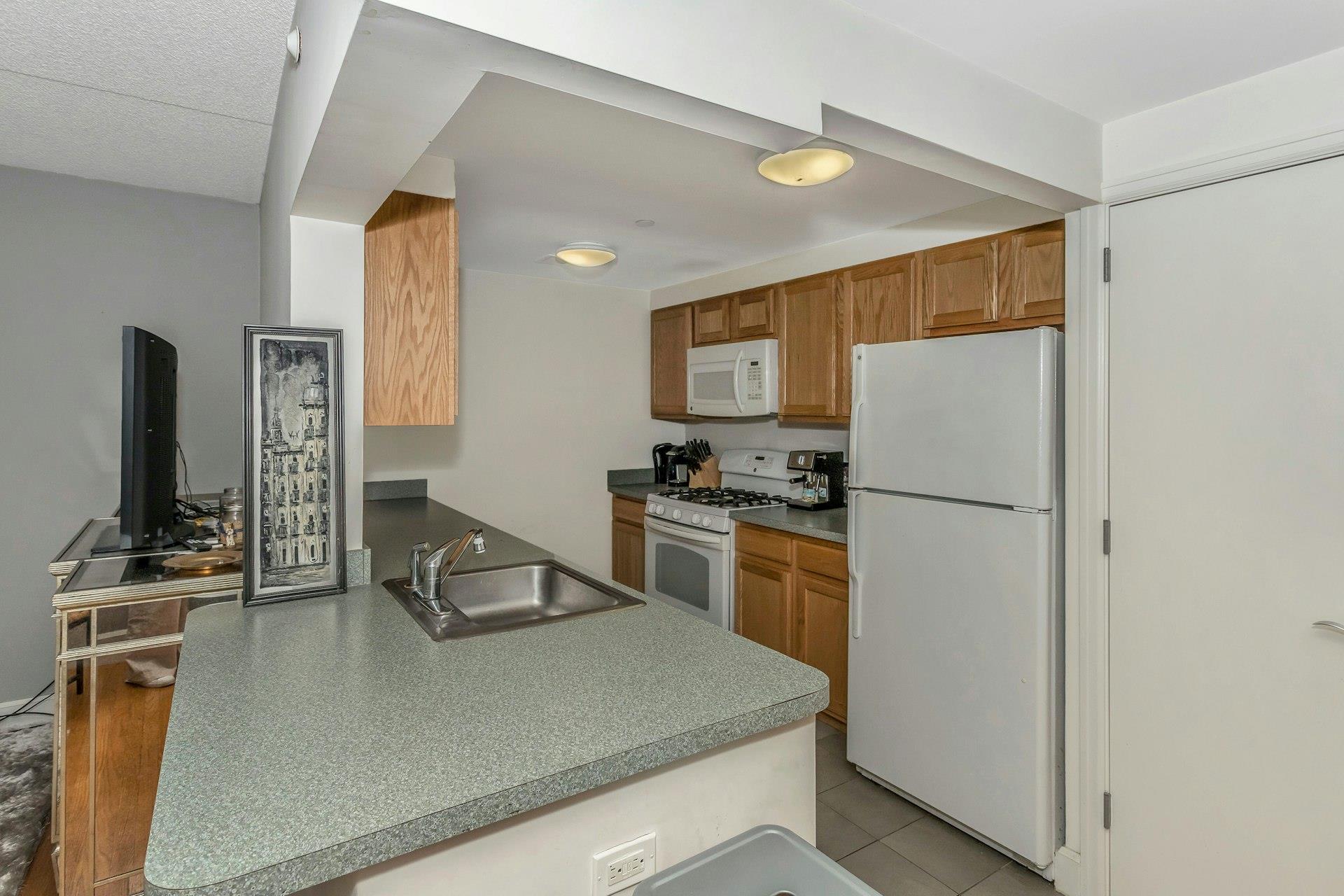 1885 Lexington Avenue # 5B, New York (Manhattan), NY 10035