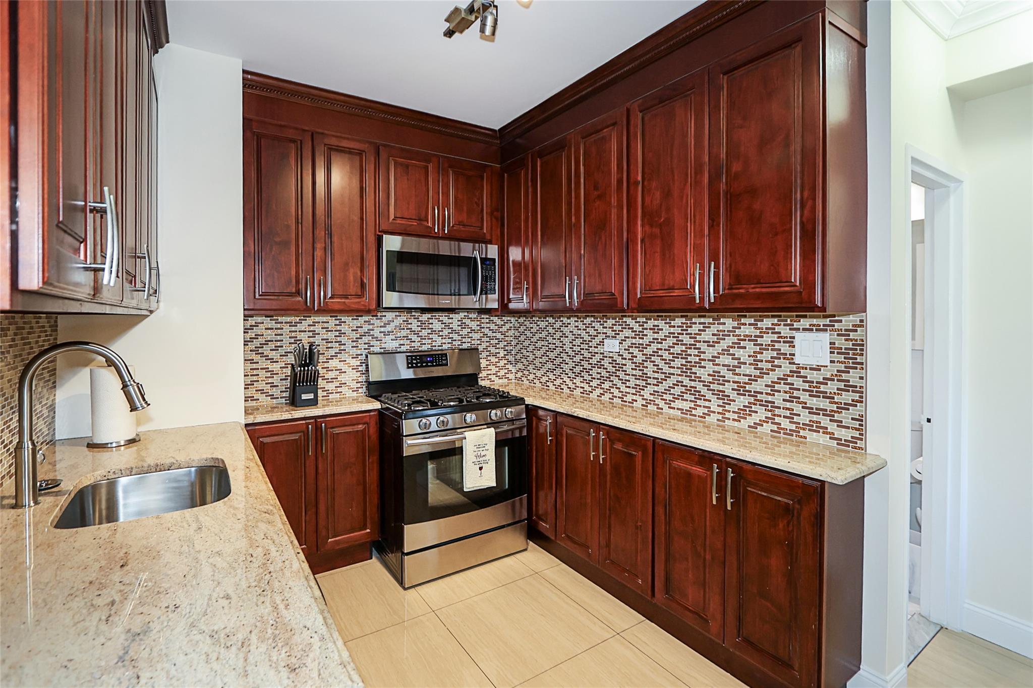 18-15 215th # 17H, Bayside, NY 11360