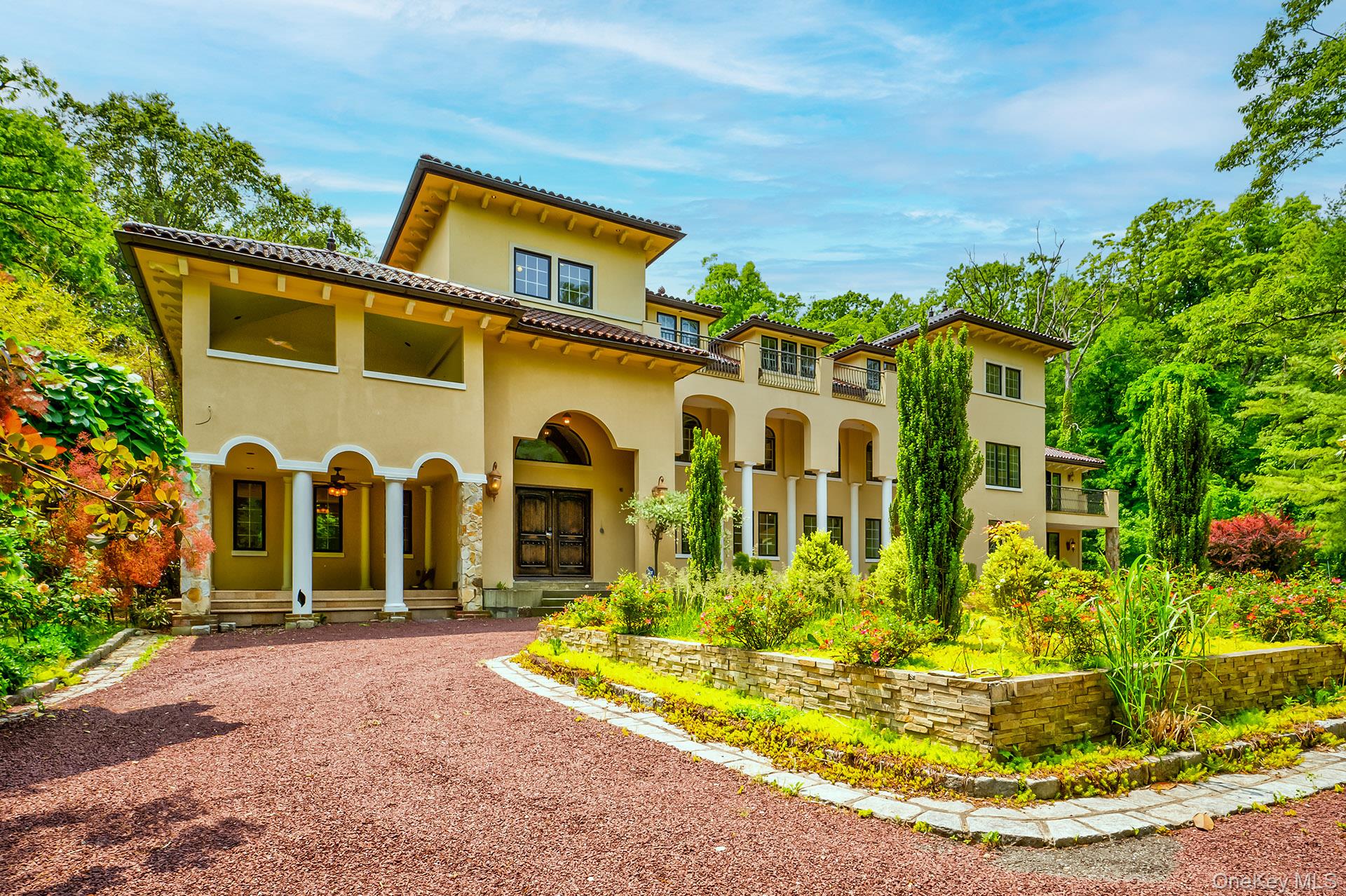 262 Harbor Acres Road, Port Washington, NY 11050