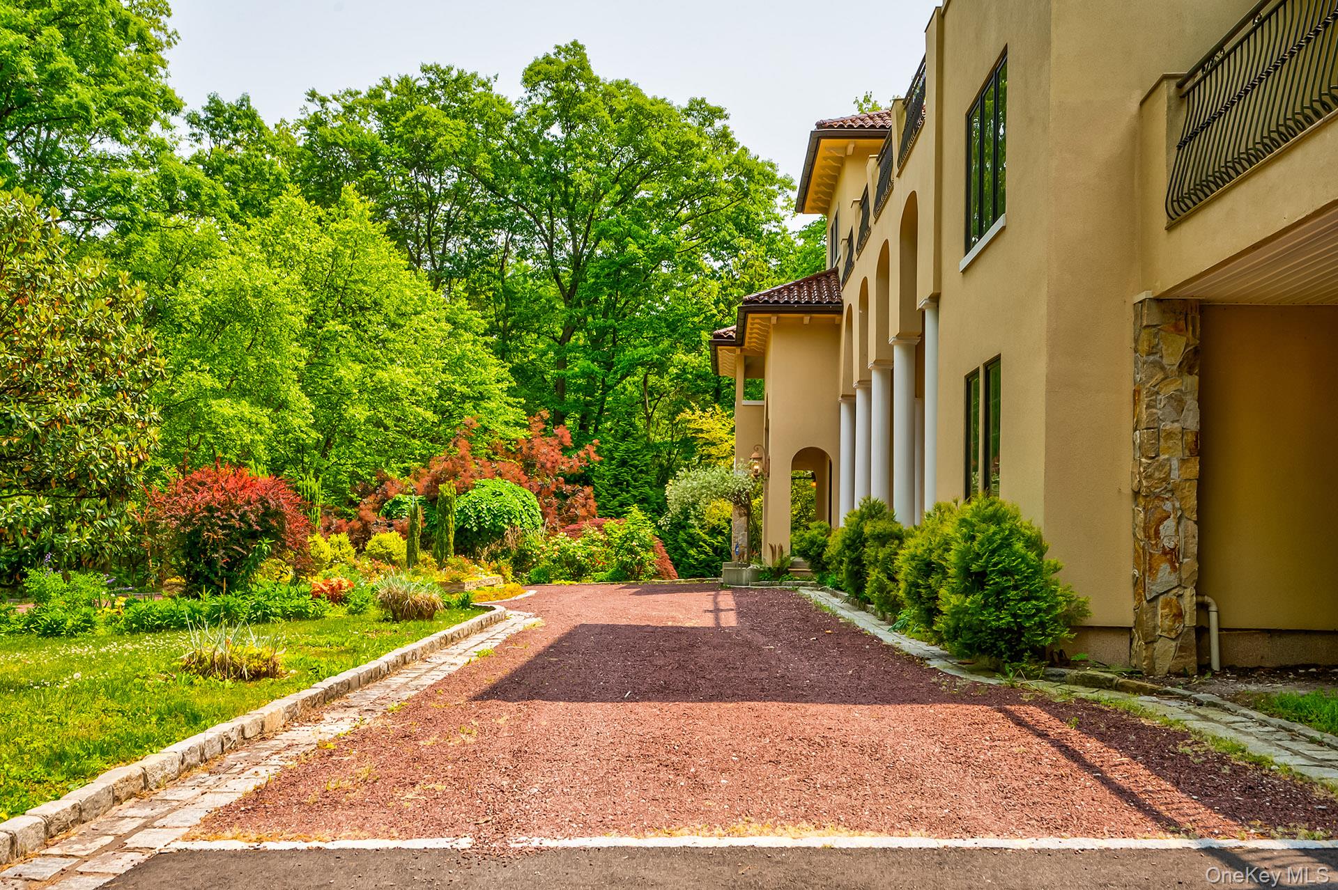 262 Harbor Acres Road, Port Washington, NY 11050