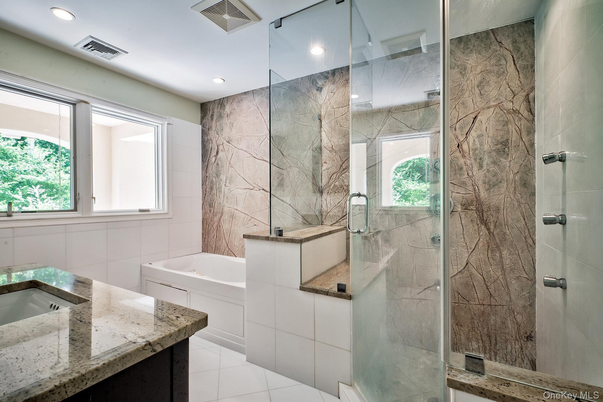 262 Harbor Acres Road, Port Washington, NY 11050