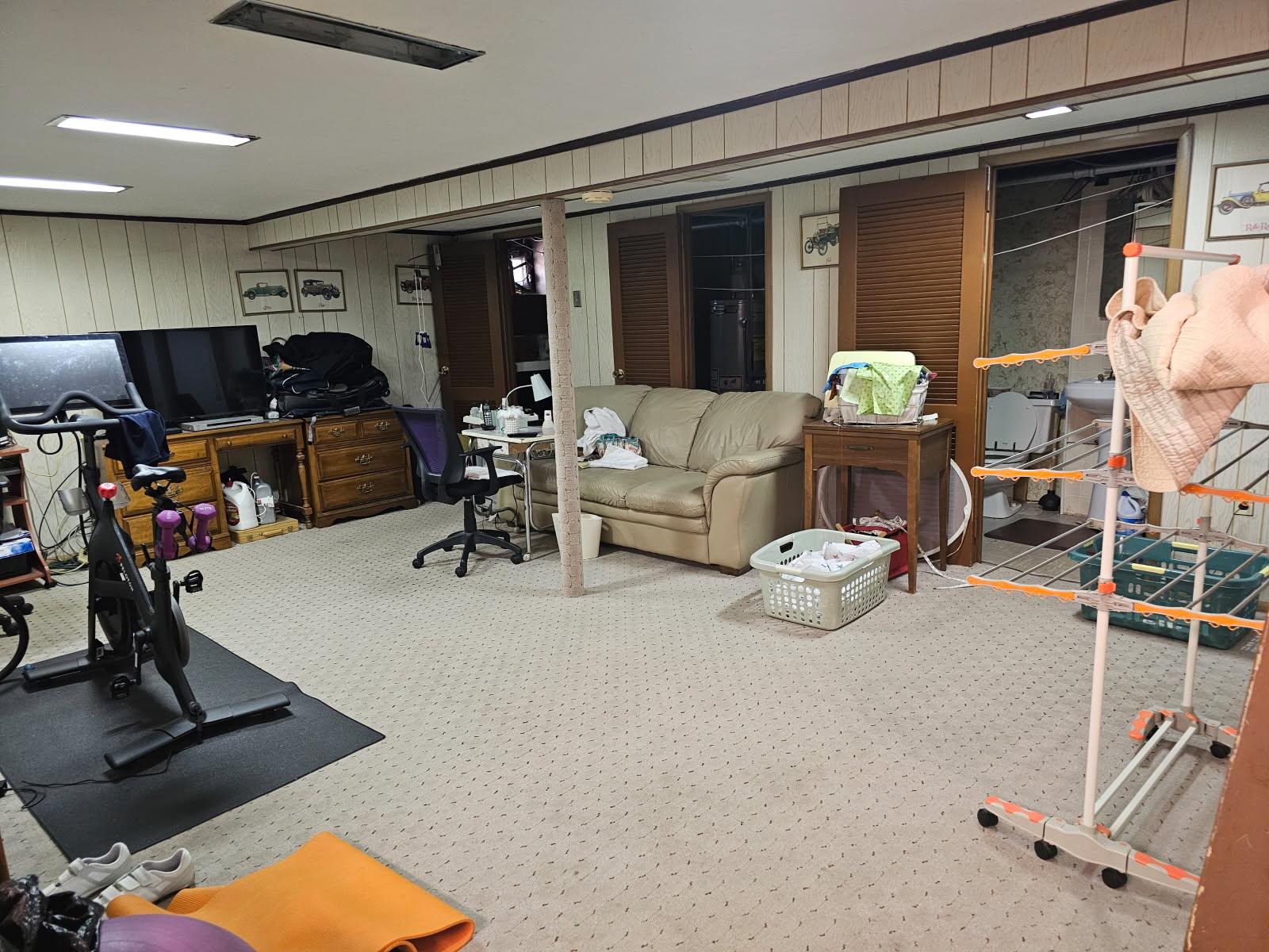 79-06 214 Street, Oakland Gardens, NY 11364