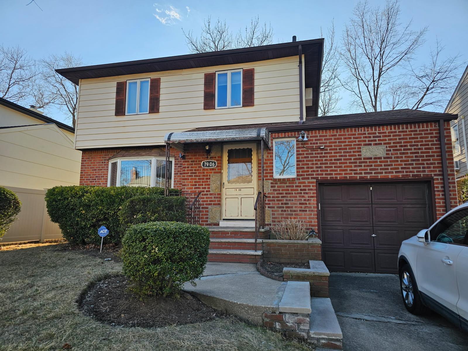79-06 214 Street, Oakland Gardens, NY 11364