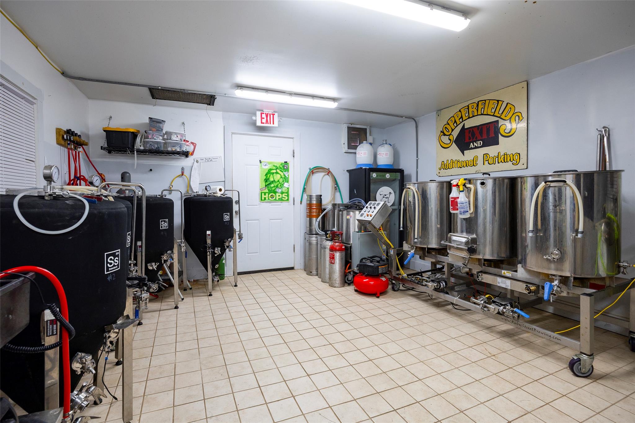 148 N Creek Road, Staatsburg, NY 12580