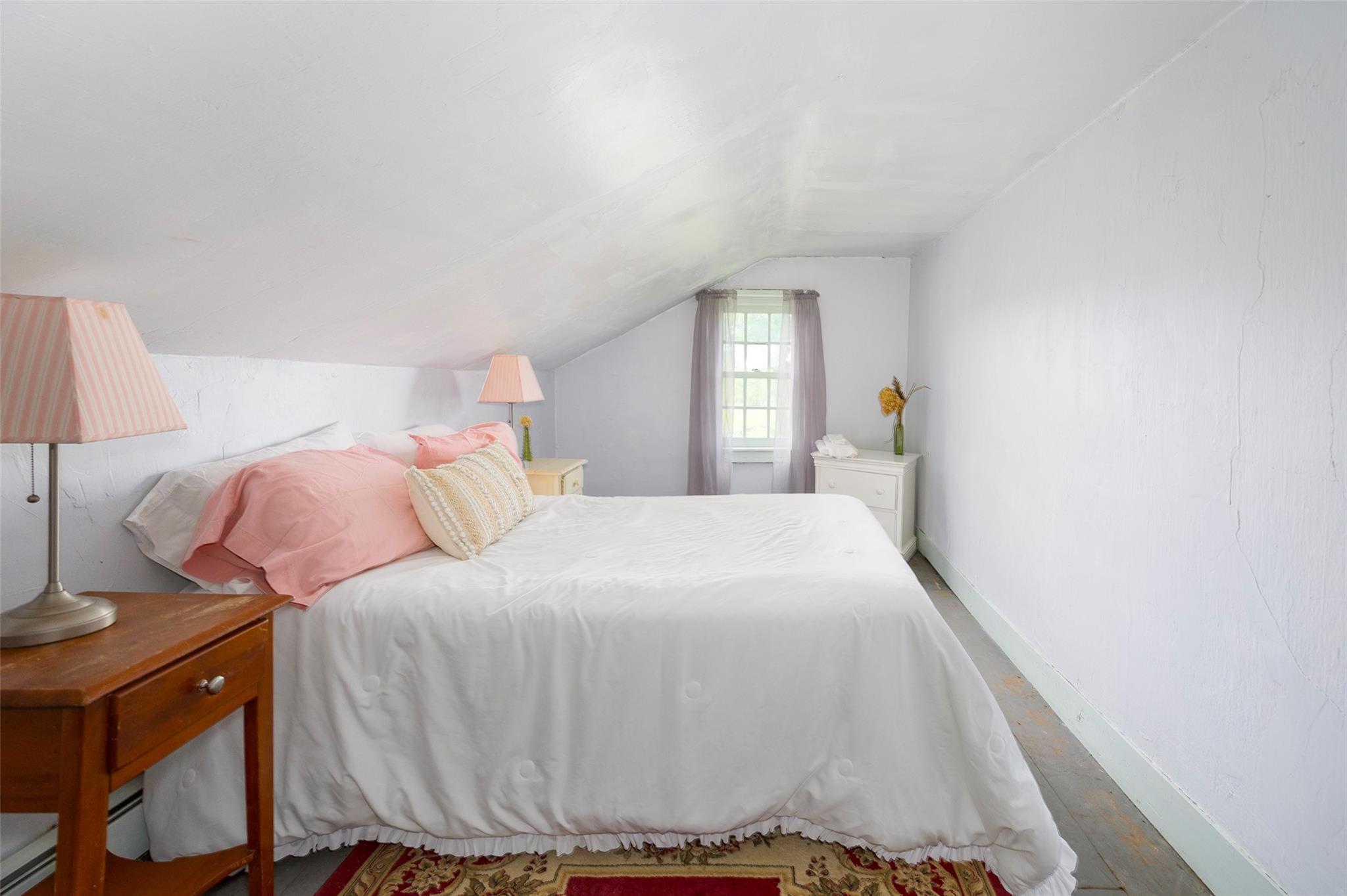 148 N Creek Road, Staatsburg, NY 12580