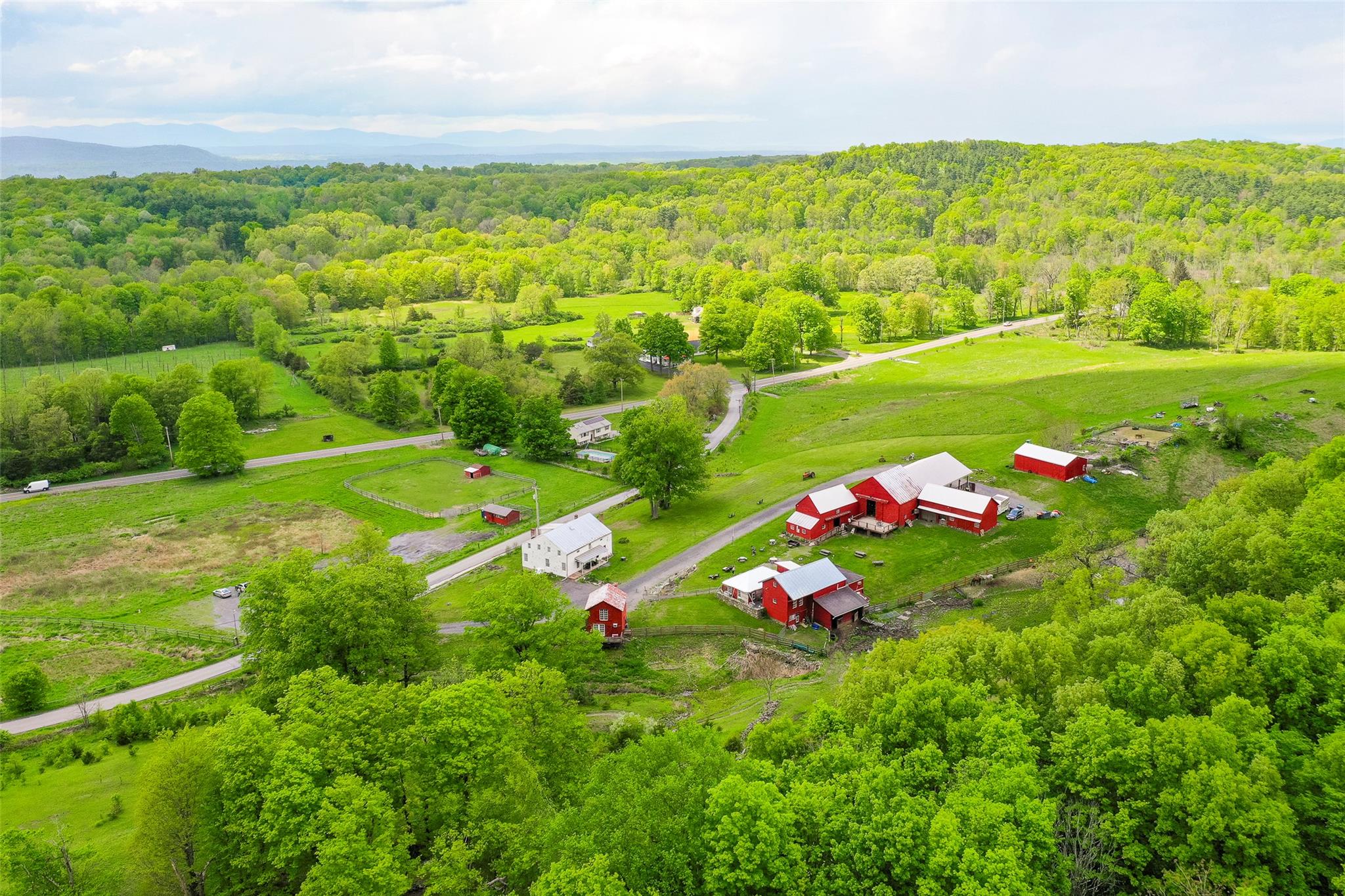 148 N Creek Road, Staatsburg, NY 12580