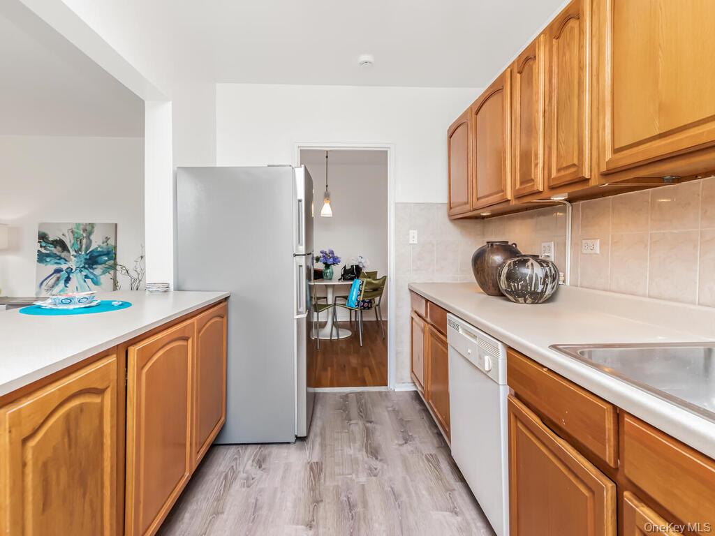 3840 Greystone Avenue # 5L, Bronx, NY 10463