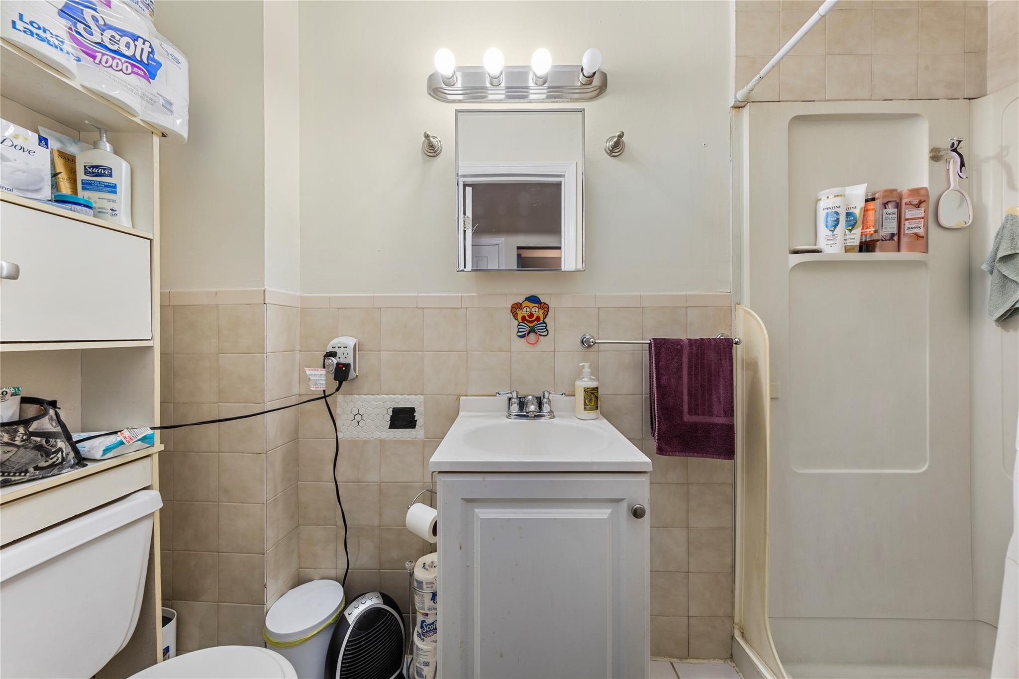 69-30 Myrtle Avenue, Ridgewood, NY 11385