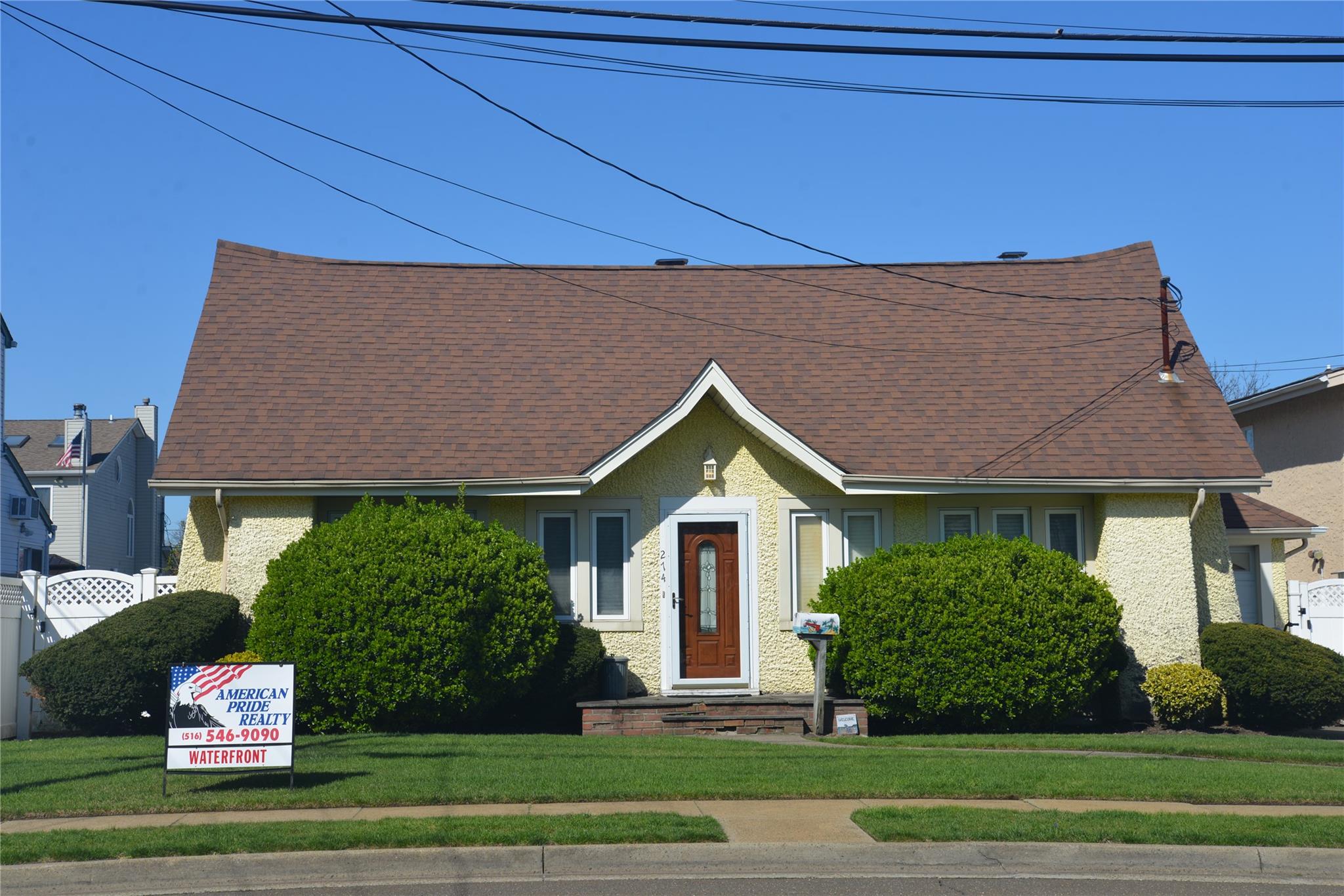 274 Bedell Street, Freeport, NY 11520