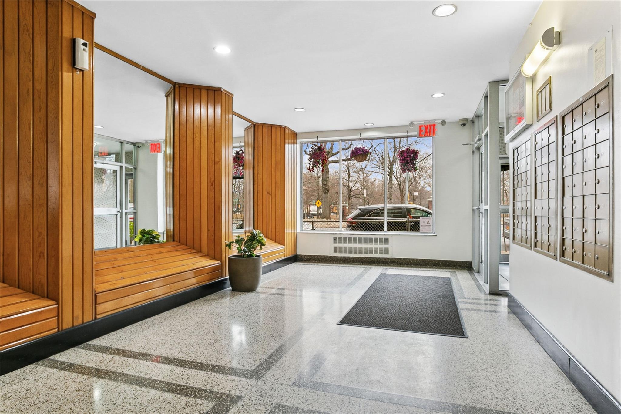 180 Van Cortlandt Park S # 6J, Bronx, NY 10463