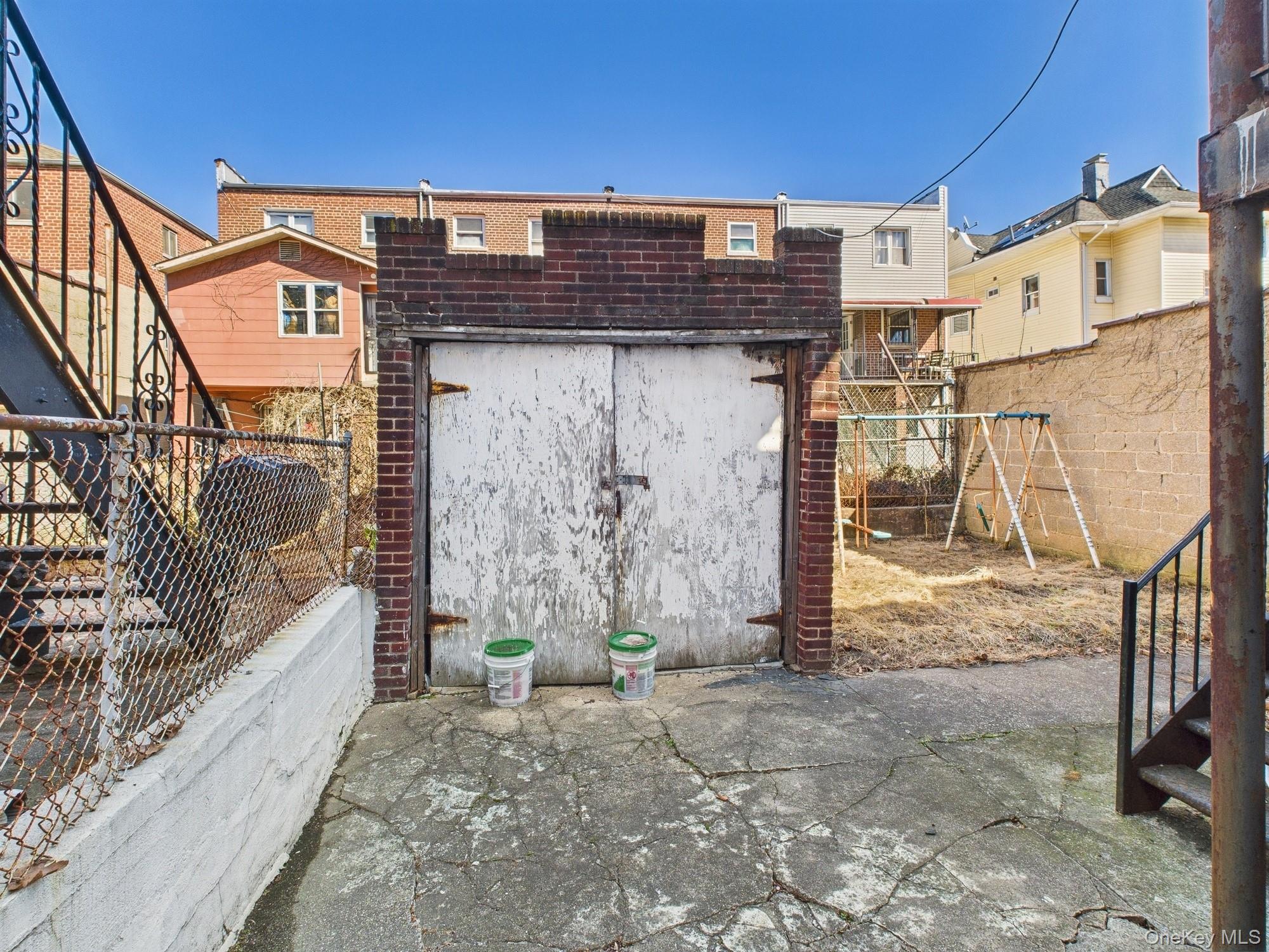 1053 E 232nd Street, Bronx, NY 10466